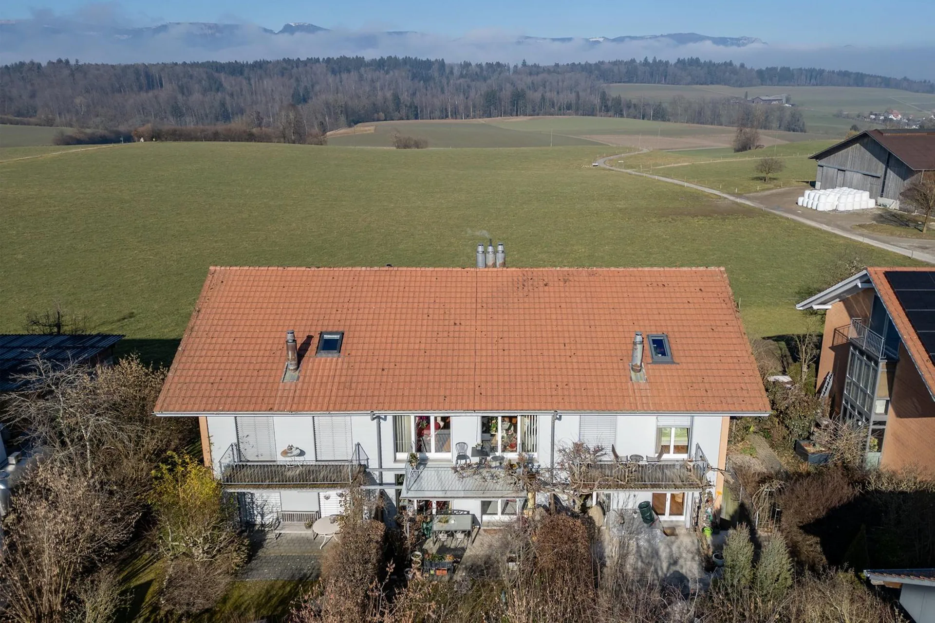 Casa a schiera affascinante con due appartamenti