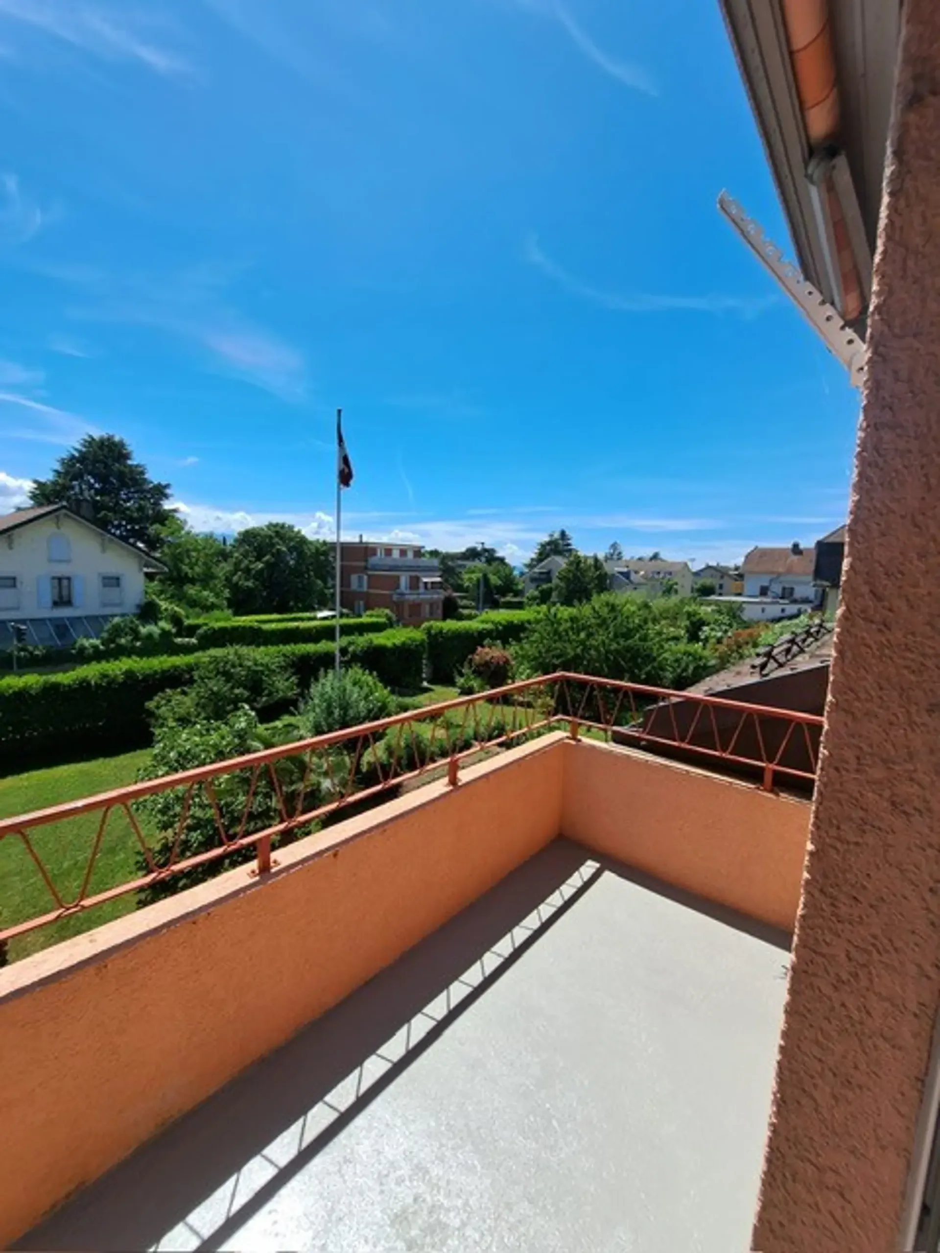 Appartement de 3 pièces avec mezzanine à Saint-Prex