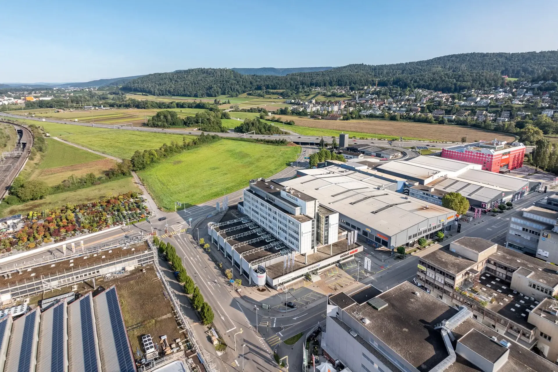 Ihr neuer Bürostandort  – zentral in Dietikon Silbern