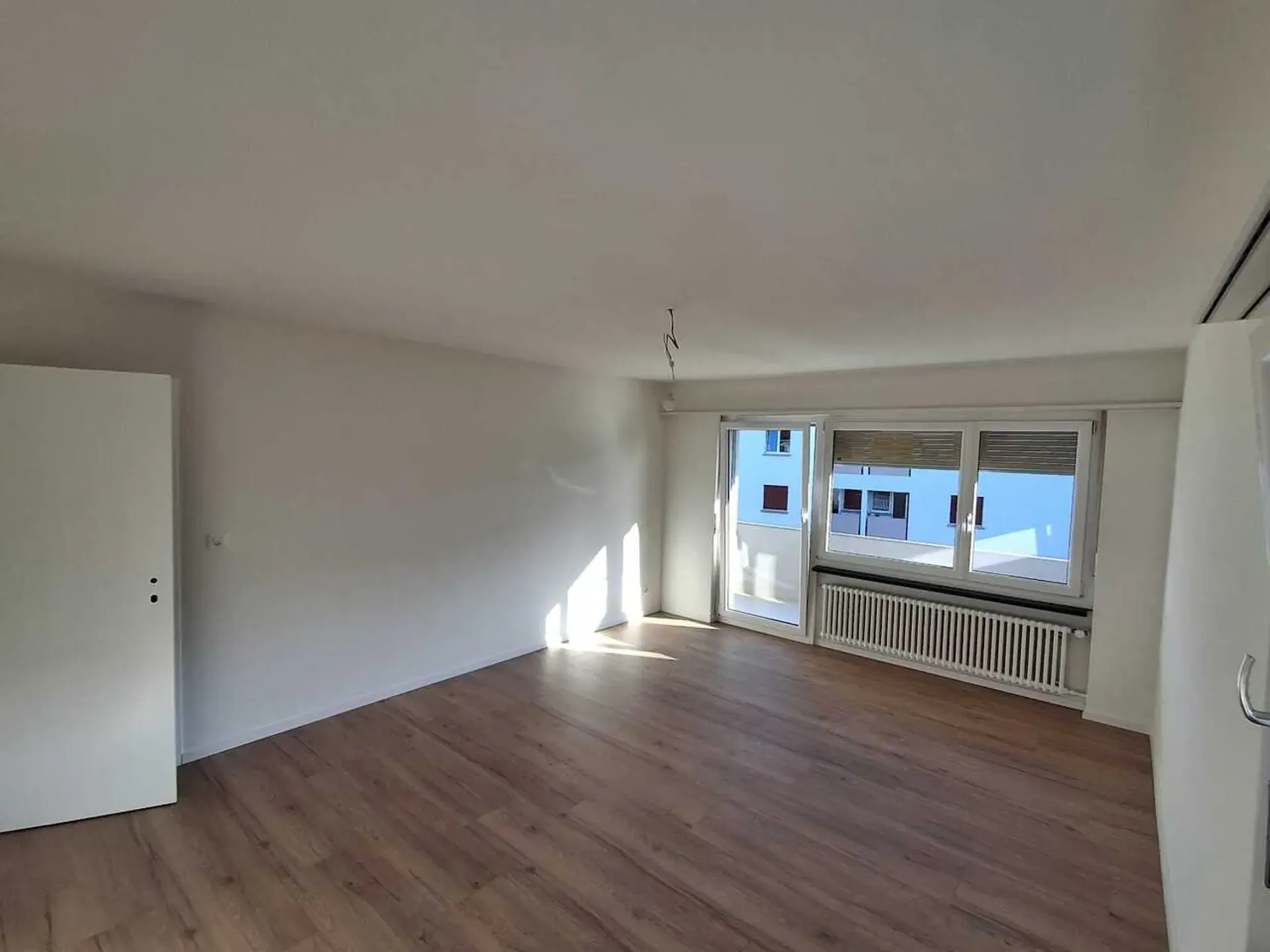 Sanierte Wohnung mit Balkon an sonnige Lage