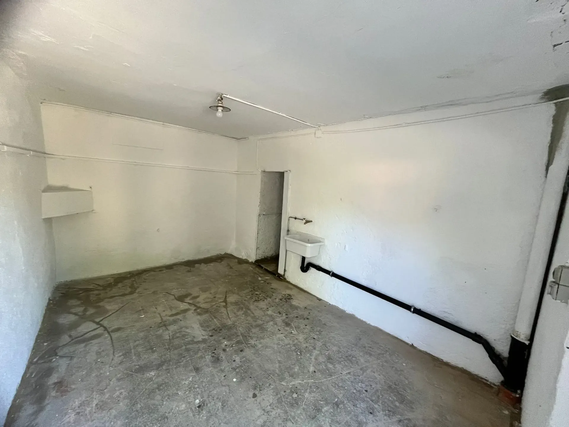Tresor im Locle mit inklusivem Parkplatz