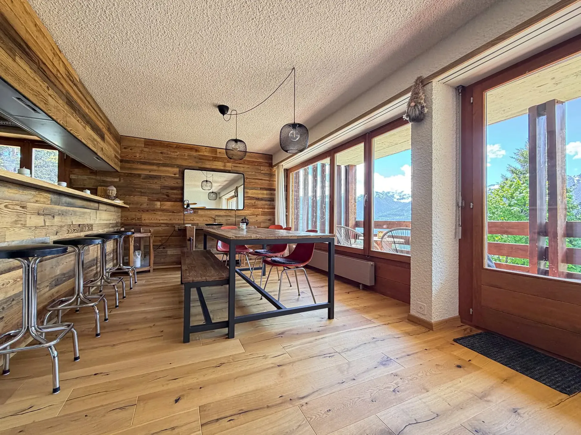 Very nice 4.5-room apartment in Ovronnaz/VS completely renovated