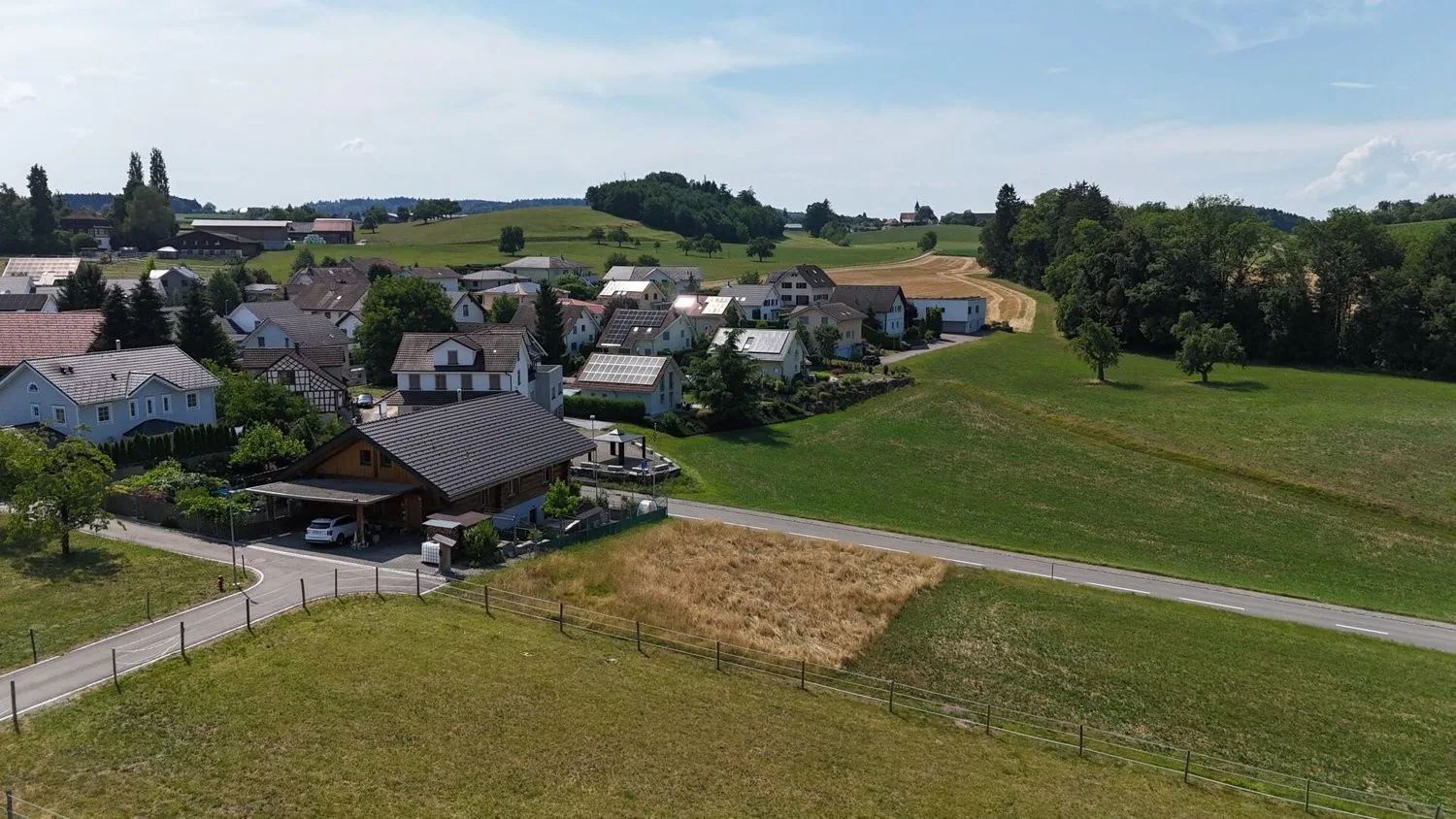 Neubau 5.5-Zi.-Doppeleinfamilienhaus an erhöhter Wohnlage mit Weitsicht in Amlikon-Bissegg (Haus A)