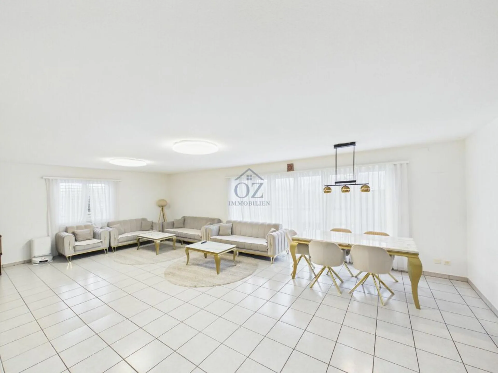 Bright apartment with spacious floor plan