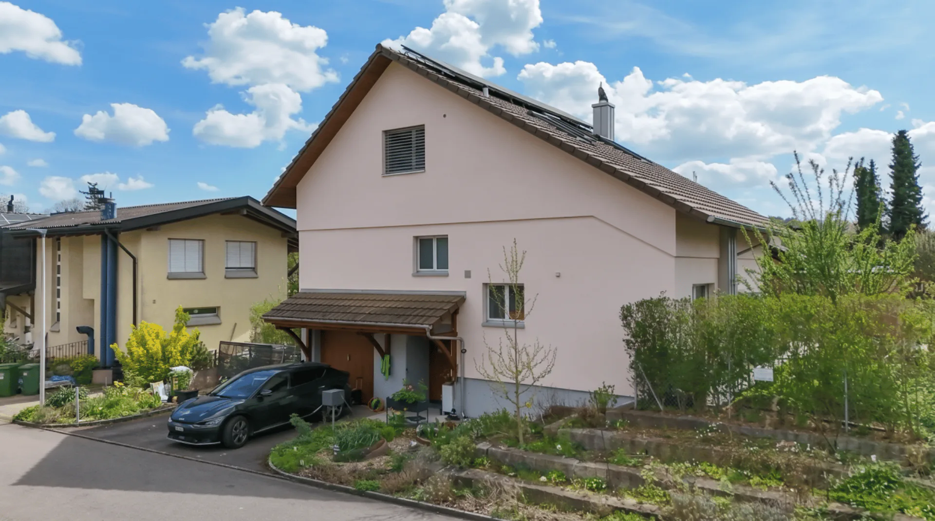 Casa moderna di 6,5 locali in una strada senza uscita a Erlinsbach AG