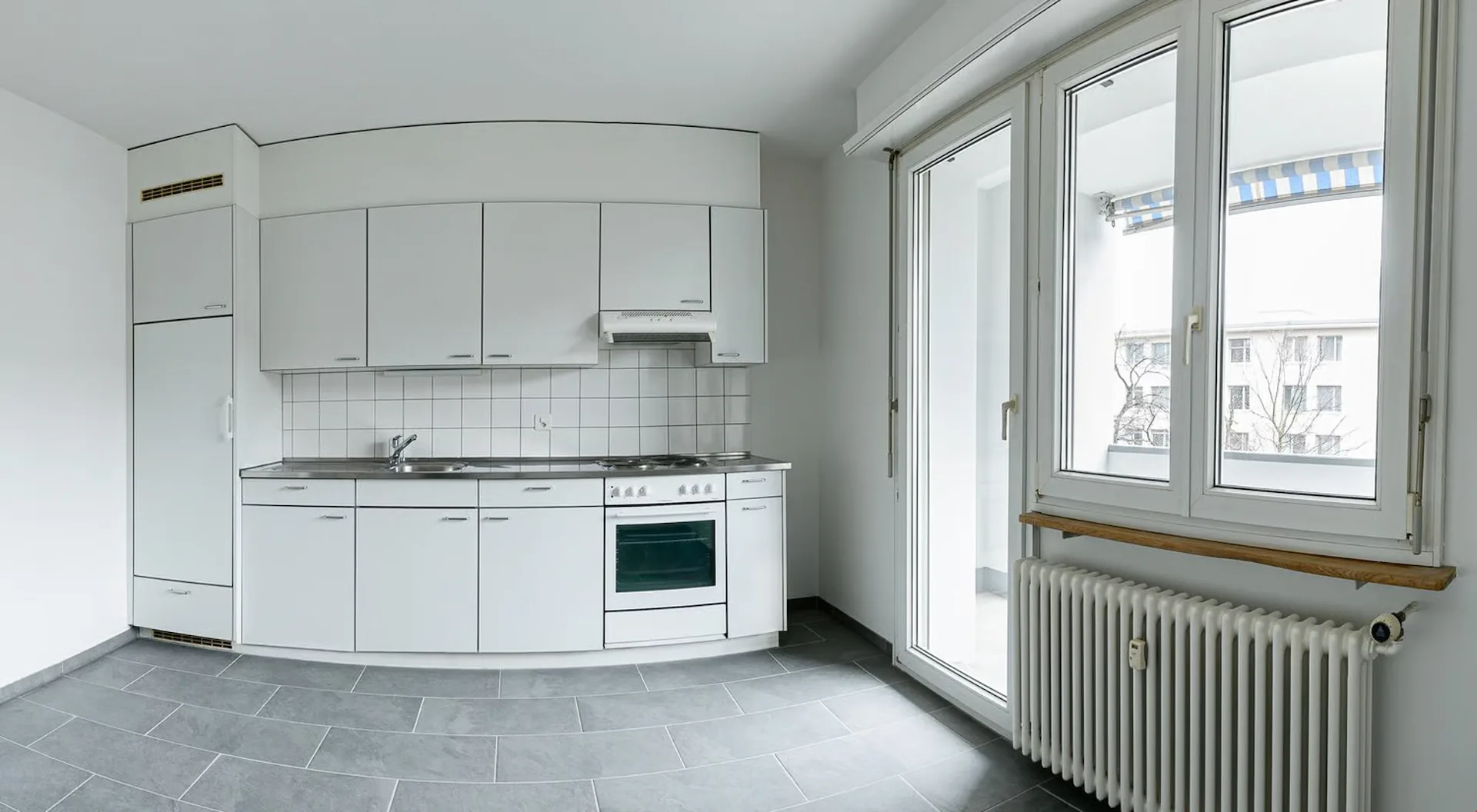 Appartement 2 pièces lumineux avec balcon à Basel-Kleinhüningen