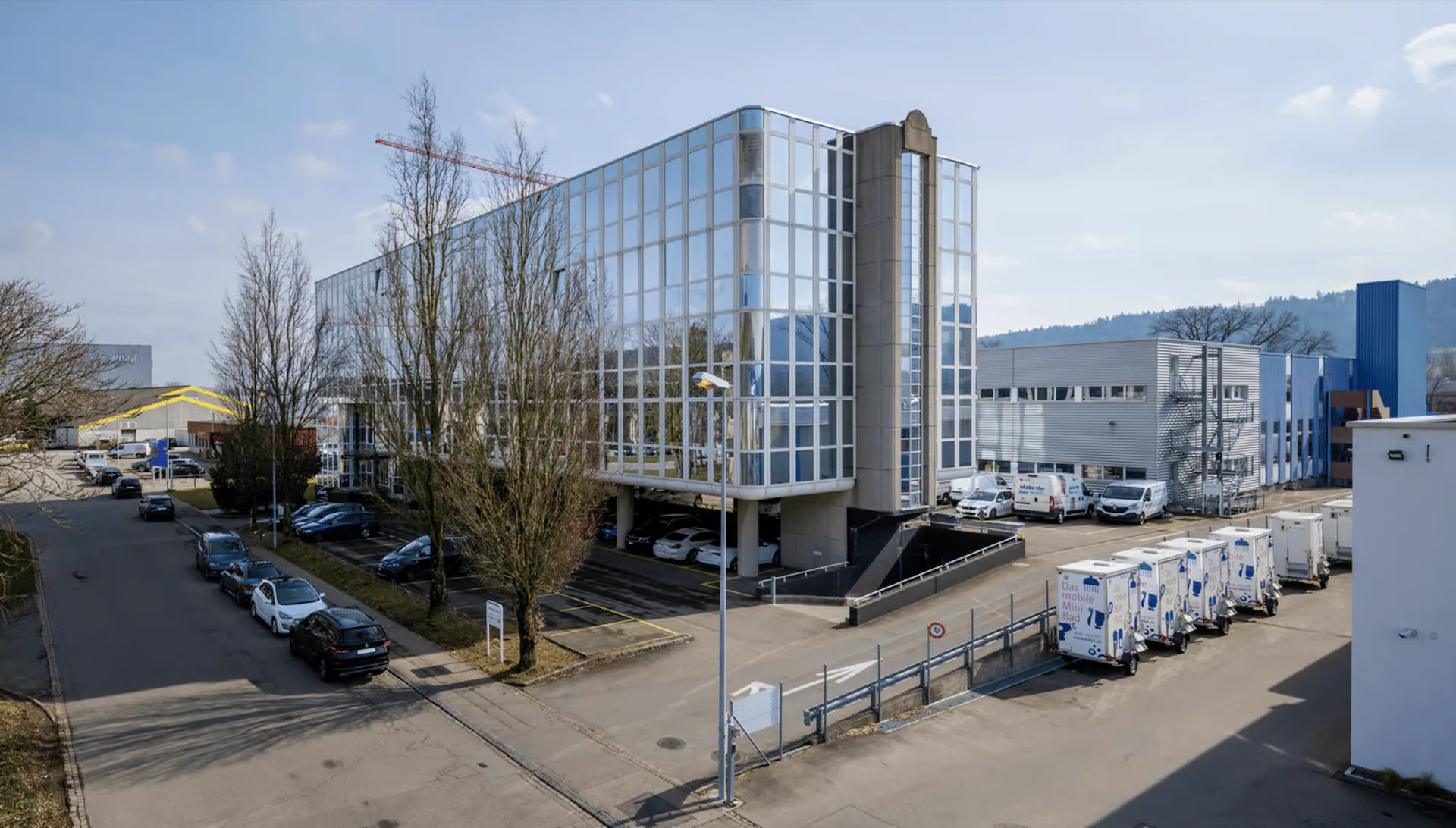 Grosszügige Büroflächen an der Furtbachstrasse 6 – flexibel, hell und bezugsbereit