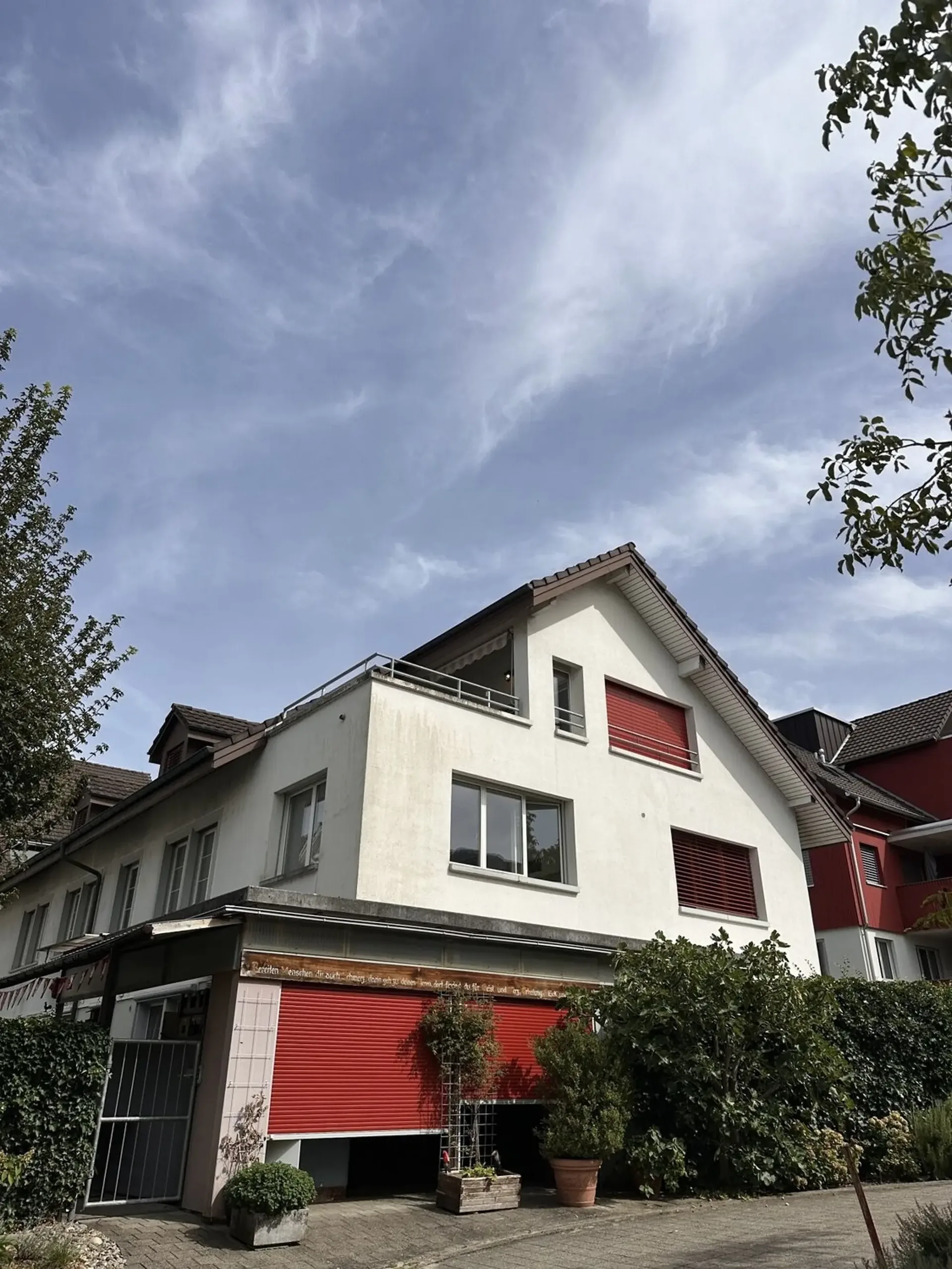 Spacious 5.5-room attic apartment in the heart of Muri