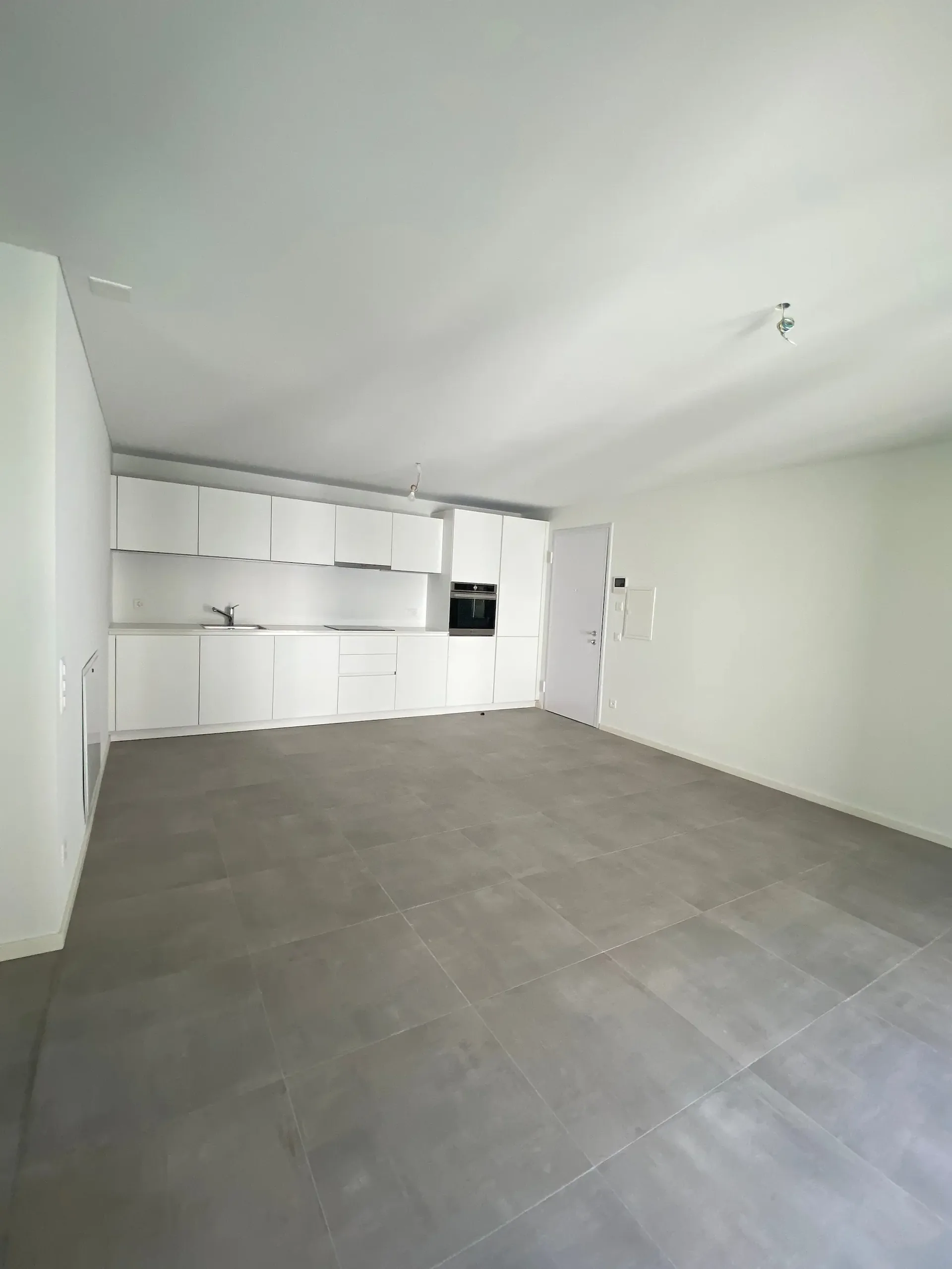 APP n 11 Charmant appartement 3 pièces avec vue sur les montagnes à Iragna