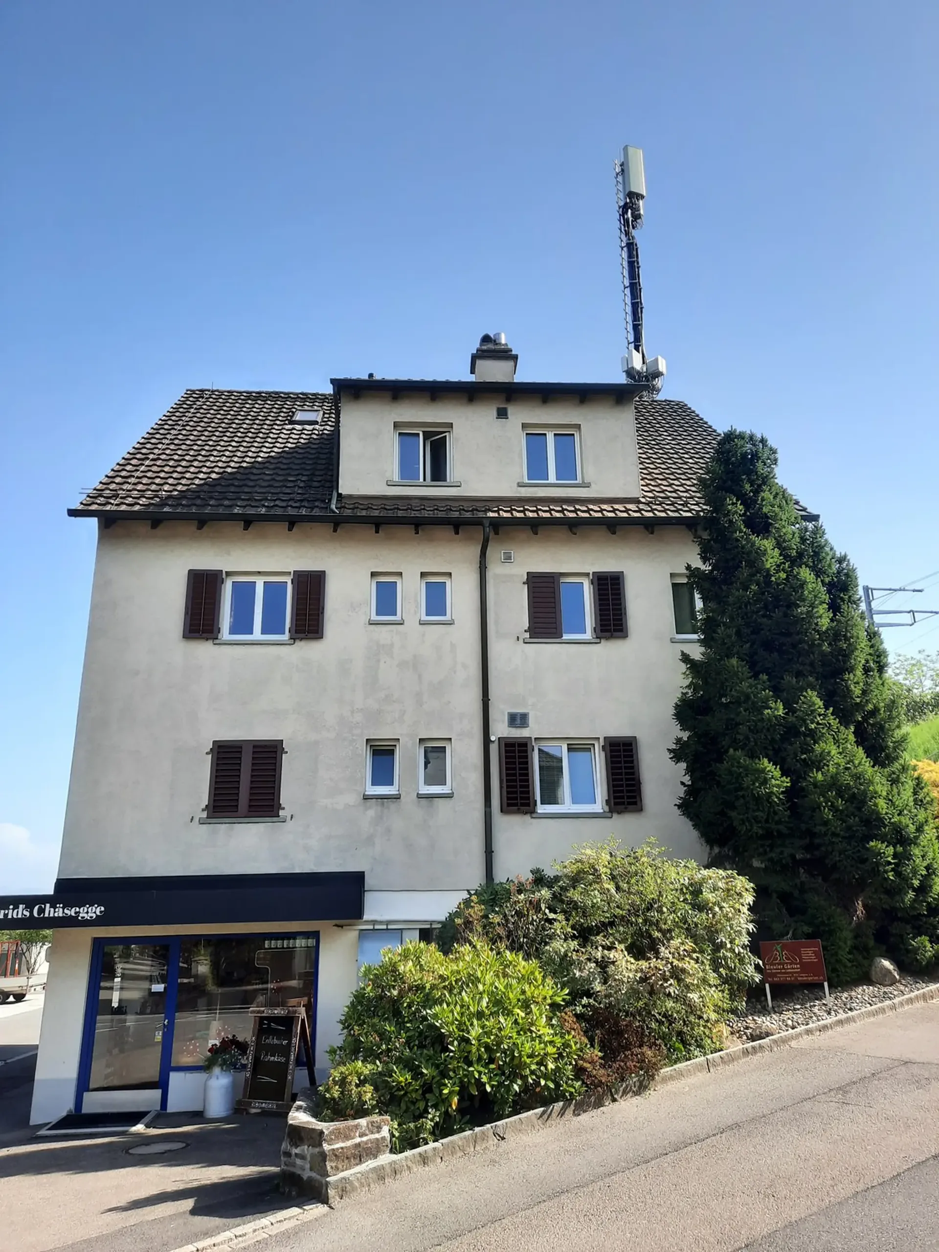 Charmante Ladenfläche mit Tradition und Potenzial in Oberrieden