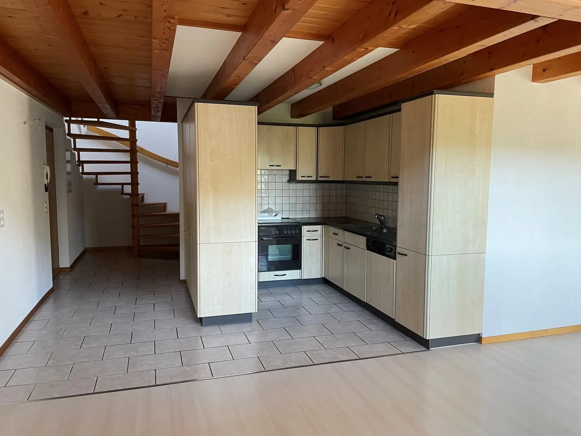 Habiter dans le vert avec piscine et jardin