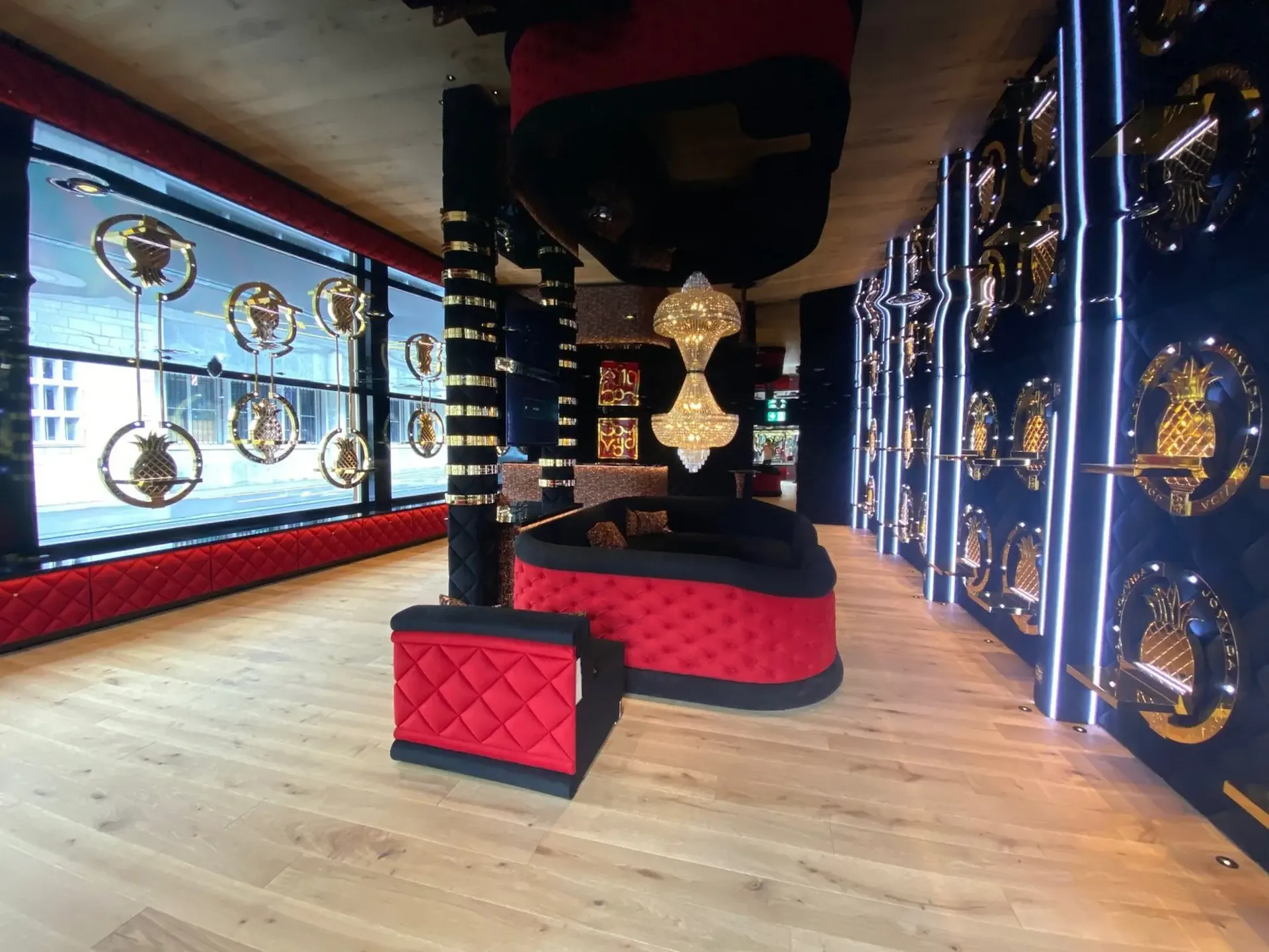 Representative retail space in prime location with luxurious interior design