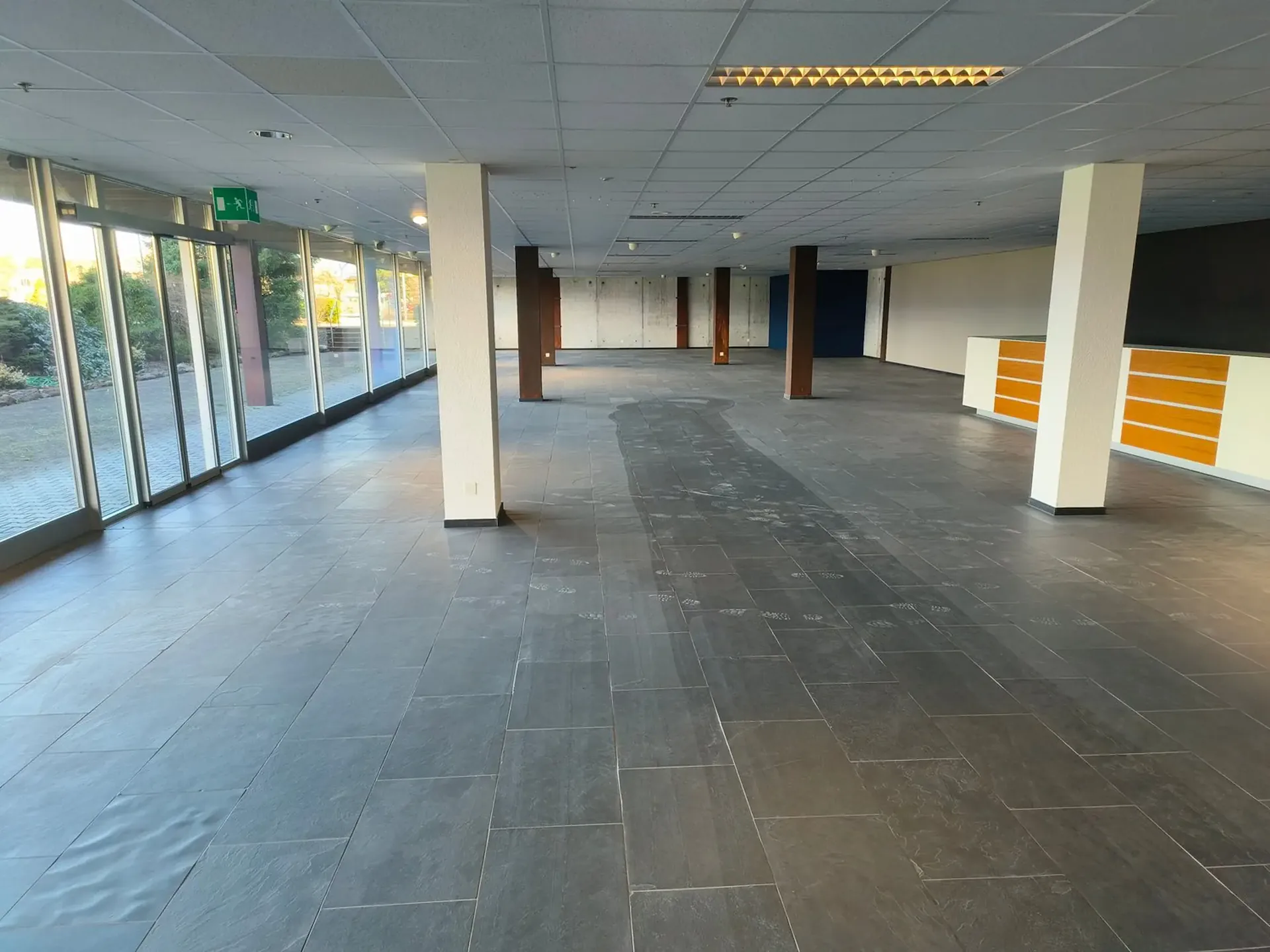 10'200 m² versatile storage/retail space in 2557 Studen/BE - Top prices