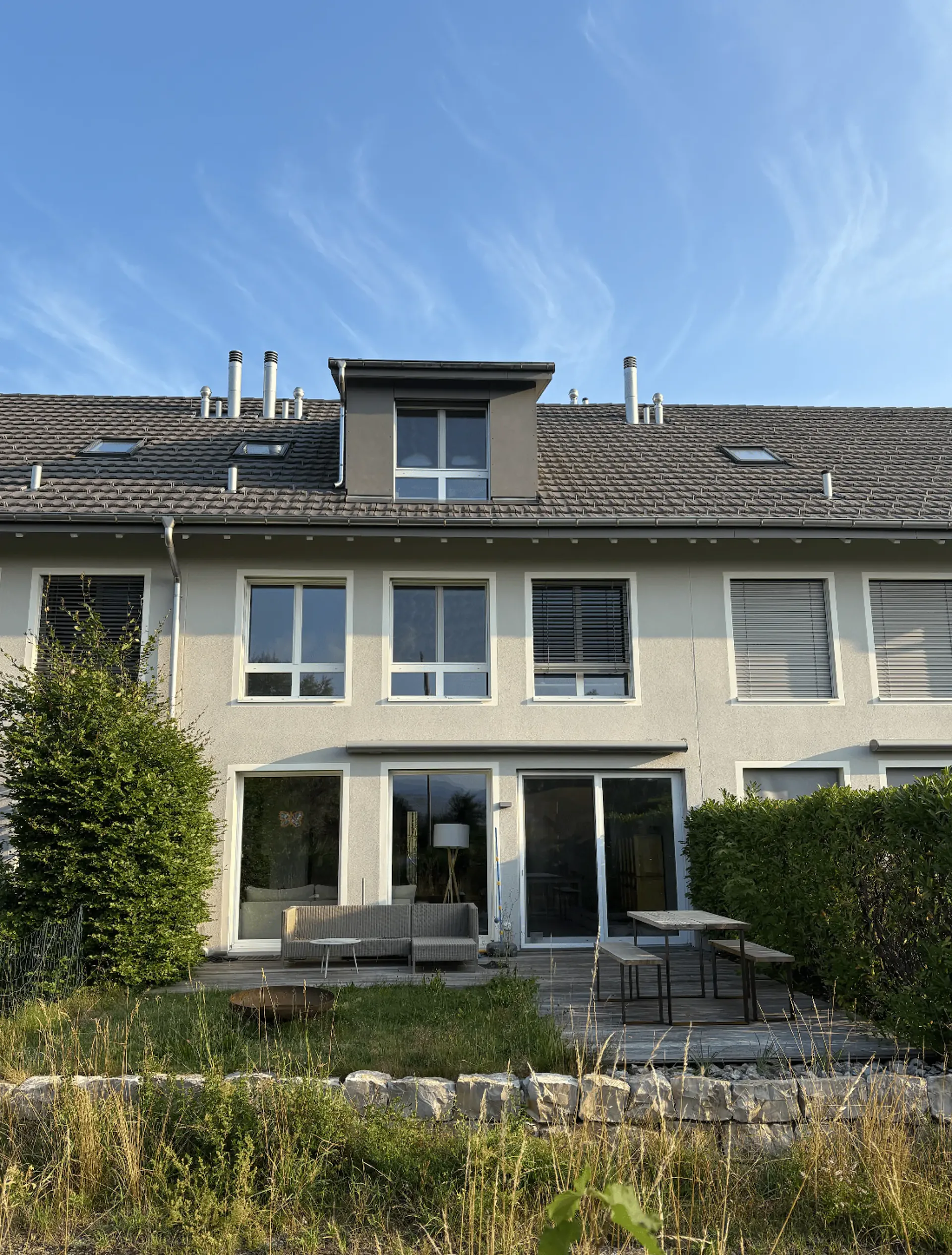 Spacieuse maison de rangée de 6,5 pièces à louer à Uerzlikon