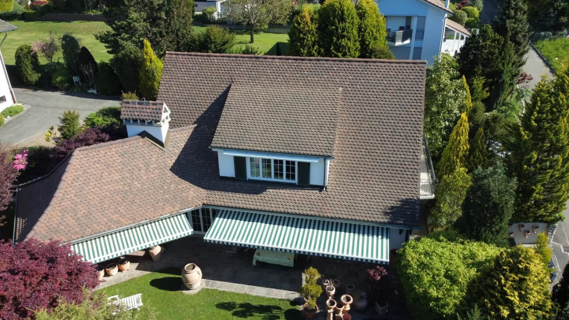 7 1/2 Zimmer-Landhaus mit über 1'000 m2 Grundstück und Erweiterungspotenzial