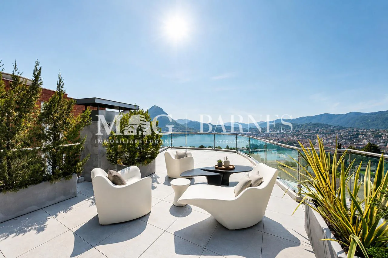 Lugano, Castagnola: Villa moderna con piscina e vista lago
