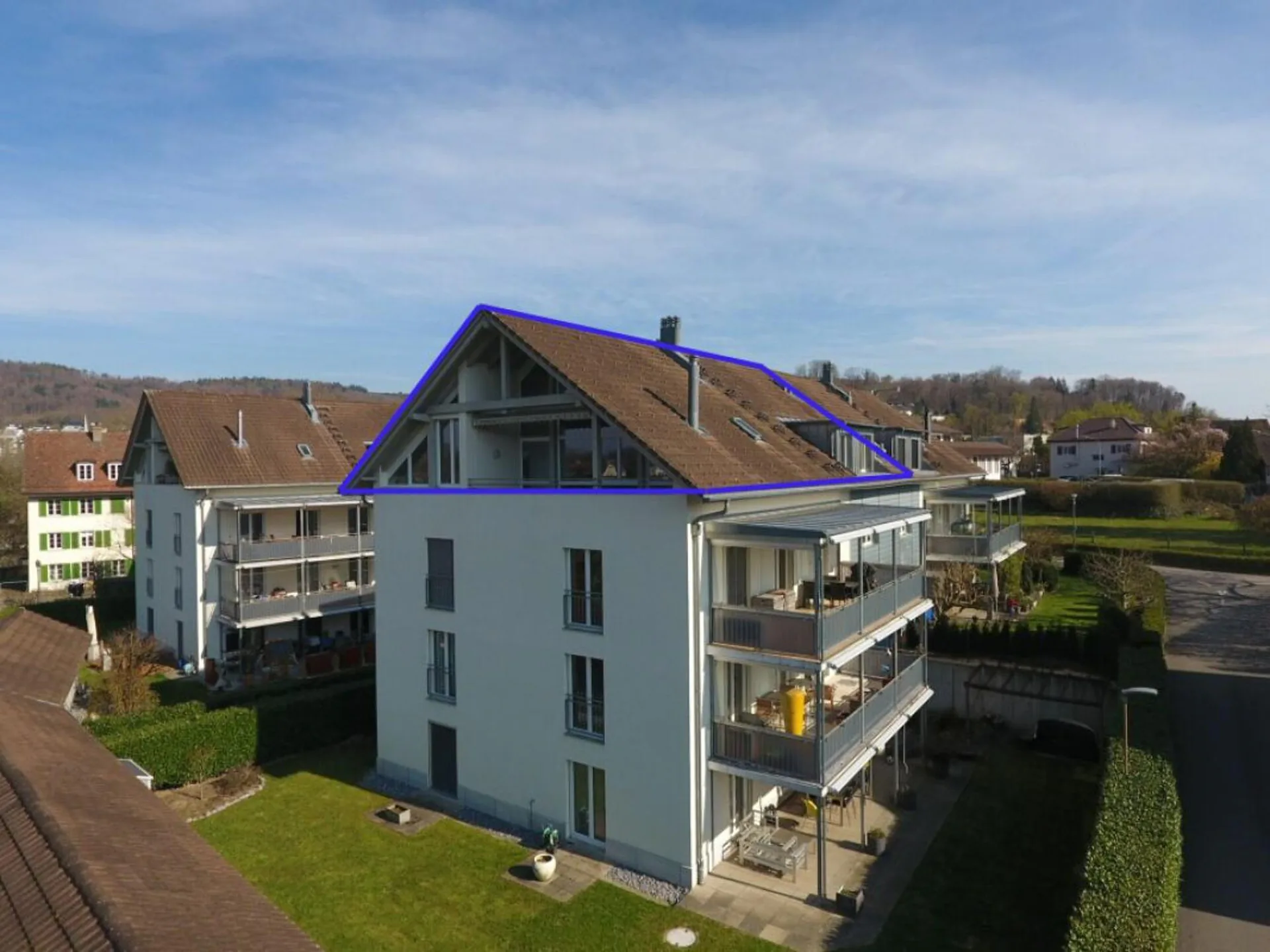 Your home between river landscape, nature, and urban proximity