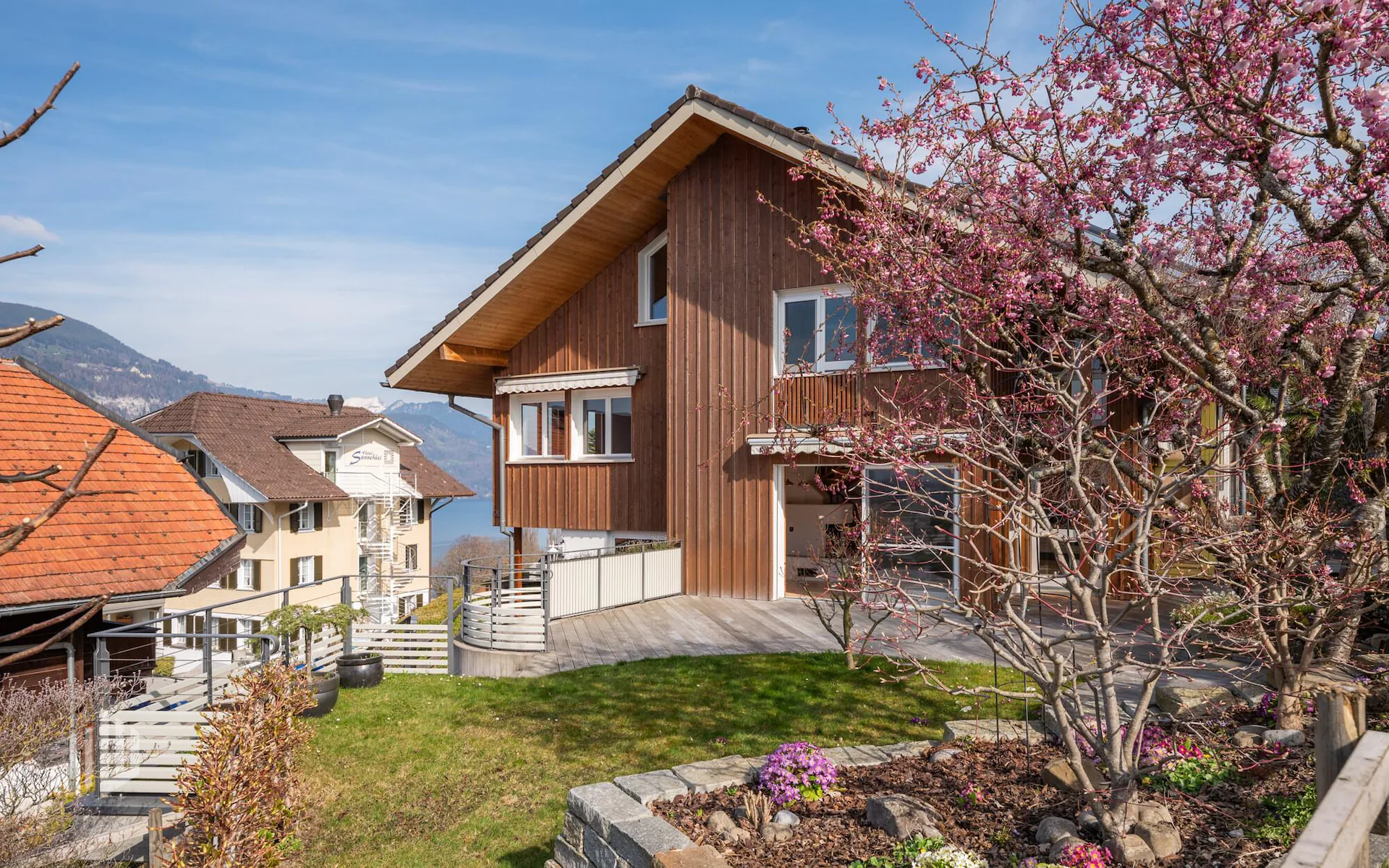ImmoWyss - La tua casa spaziosa con vista sul lago e le montagne