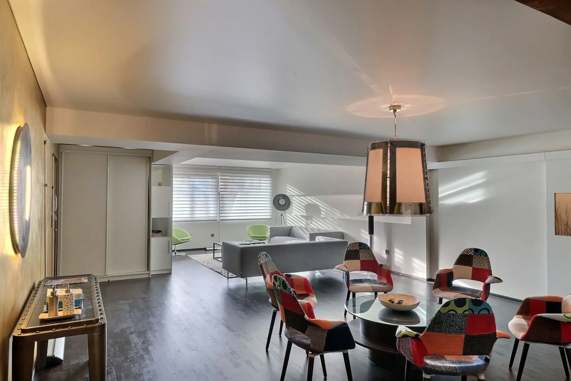 High-Standard Commercial Property in the Center of Montreux