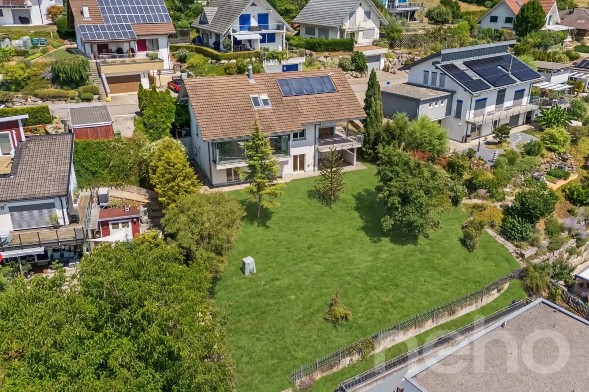 Maison unifamiliale spacieuse de 6,5 pièces avec jardin et vue imprenable