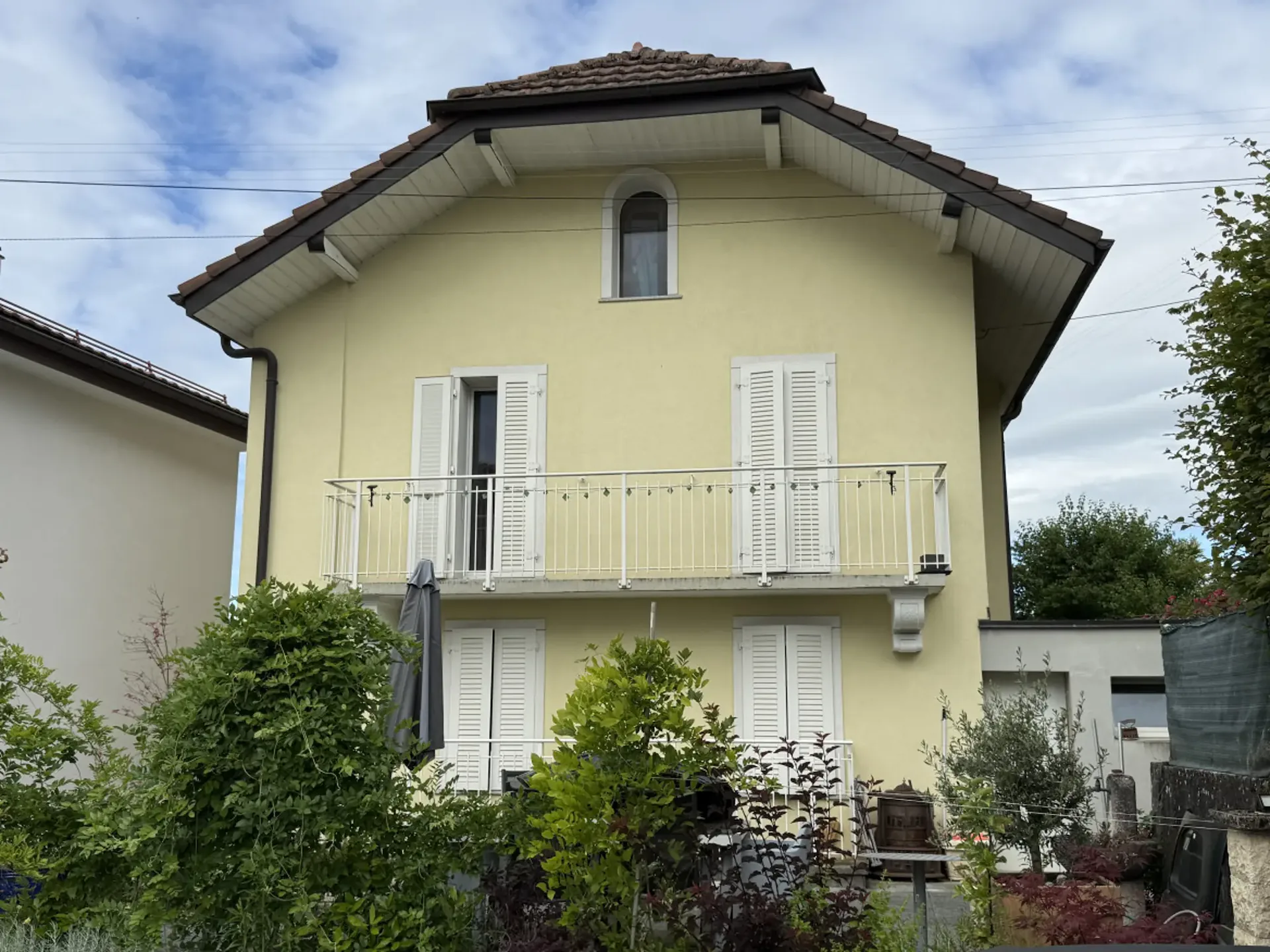 VILLA IN AFFITTO IN POSIZIONE IDEALE, A 5 MINUTI DA LOSANNA (CRISSIER)!