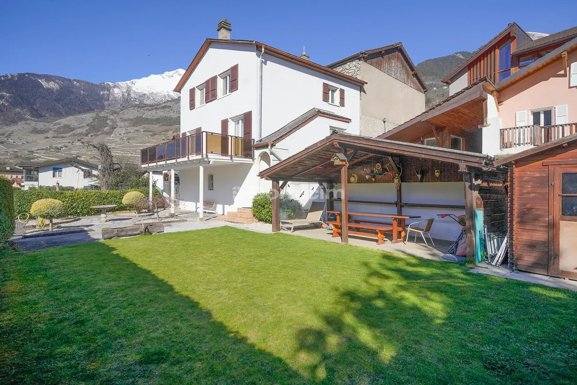 House with 4.5 rooms, garden and beautiful terrace