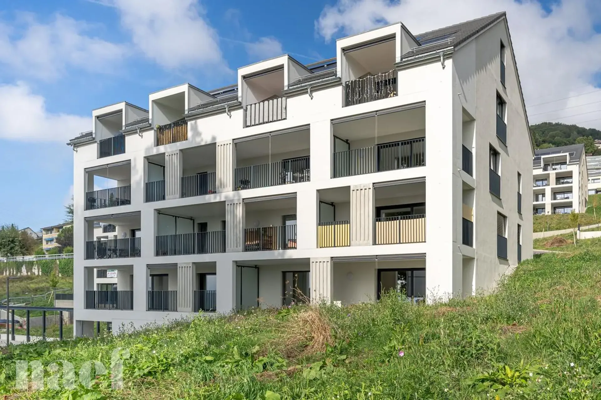 Beautiful modern apartment with lake view