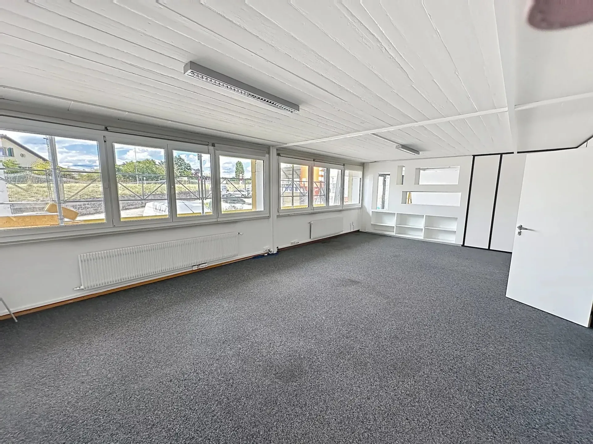 Verwaltungsfläche zu übernehmen? 230 m² in Ecublens