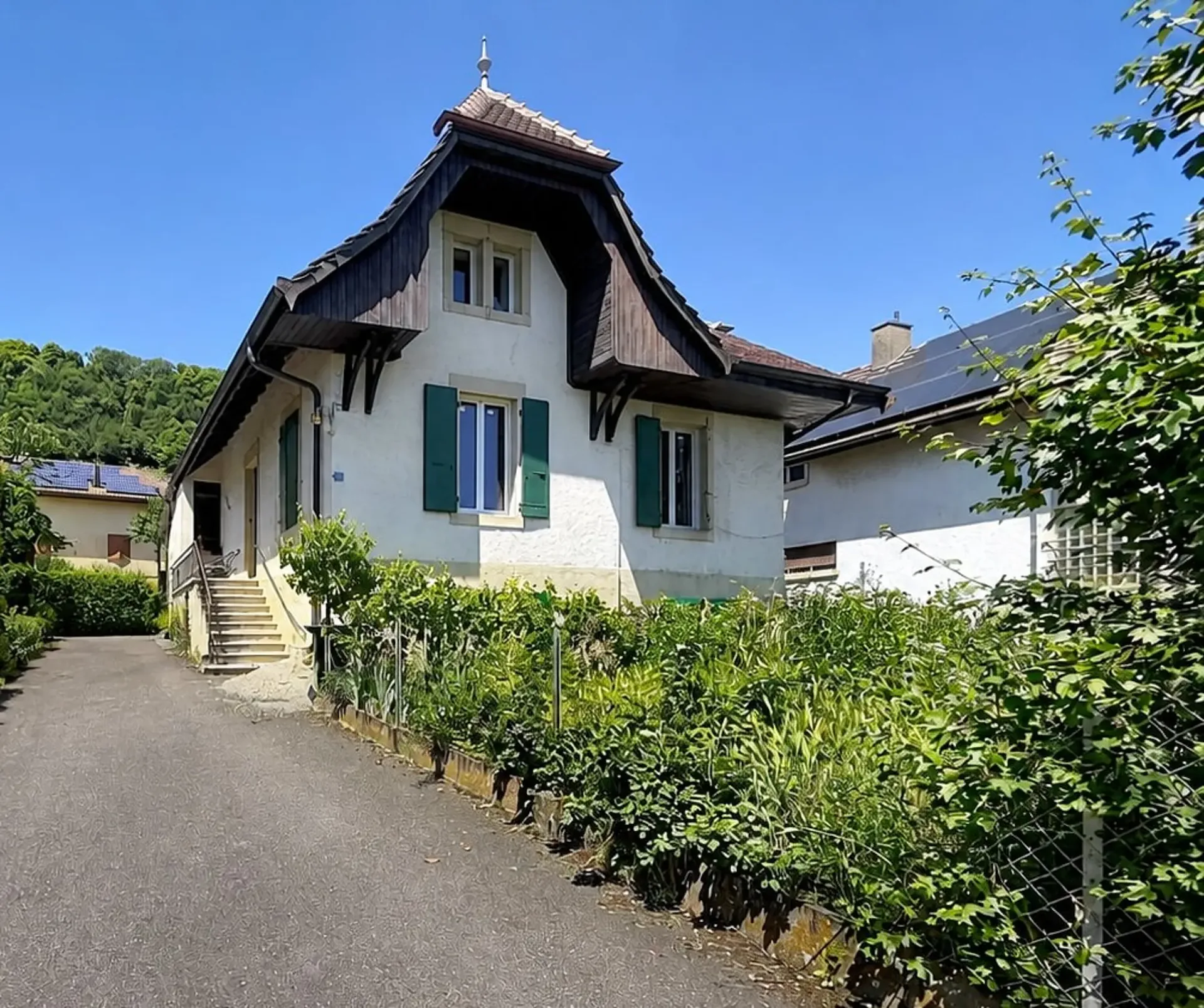 To seize – House to renovate with established quotes