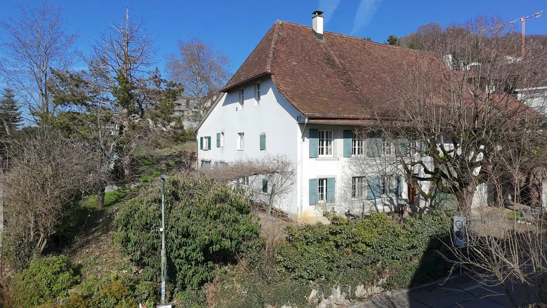 Maison de ferme attractive avec potentiel de développement et réserve de terrain constructible