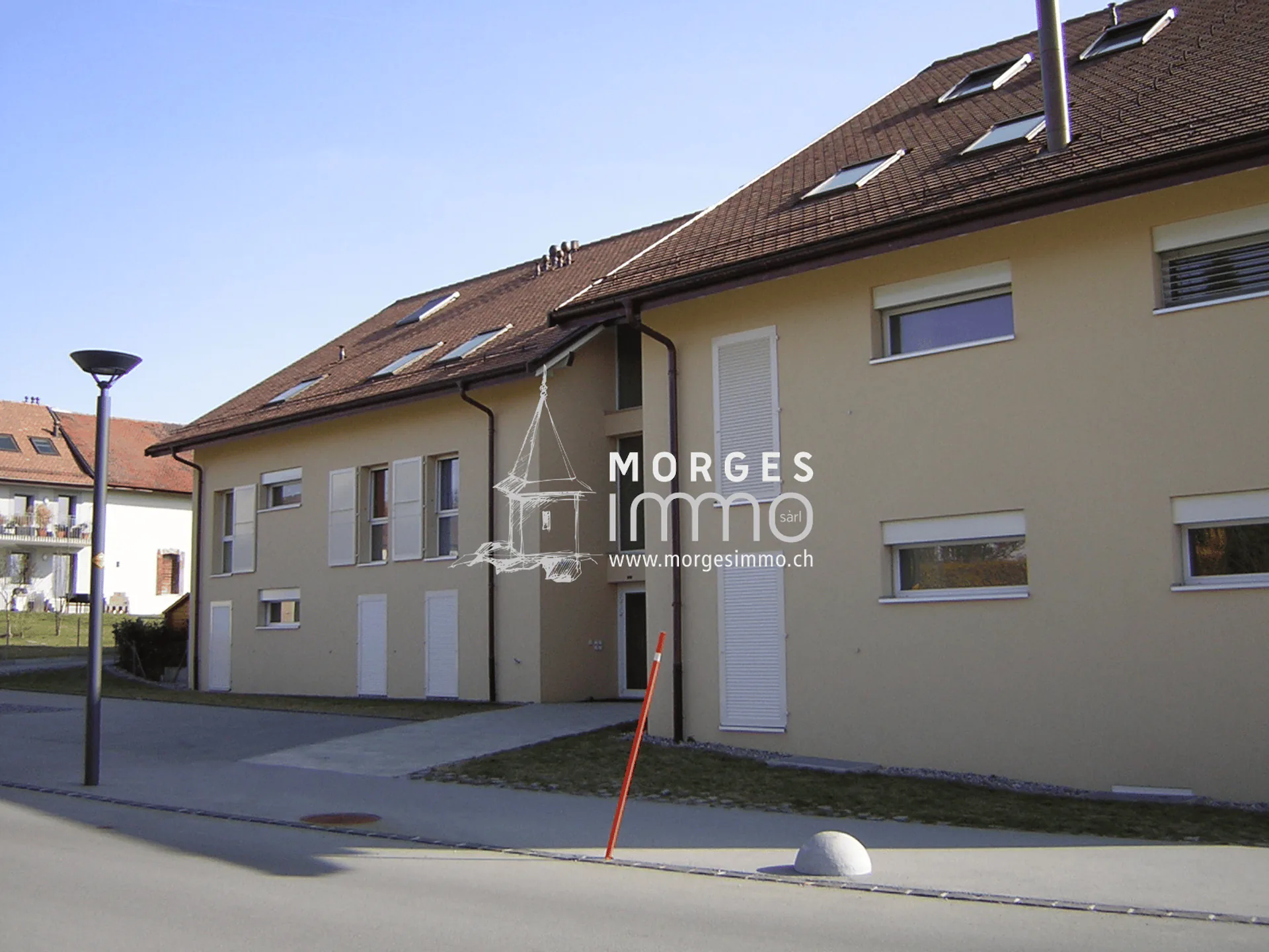 Helles 2,5-Zimmer-Wohnung mit Balkon und innerer Parkplatz