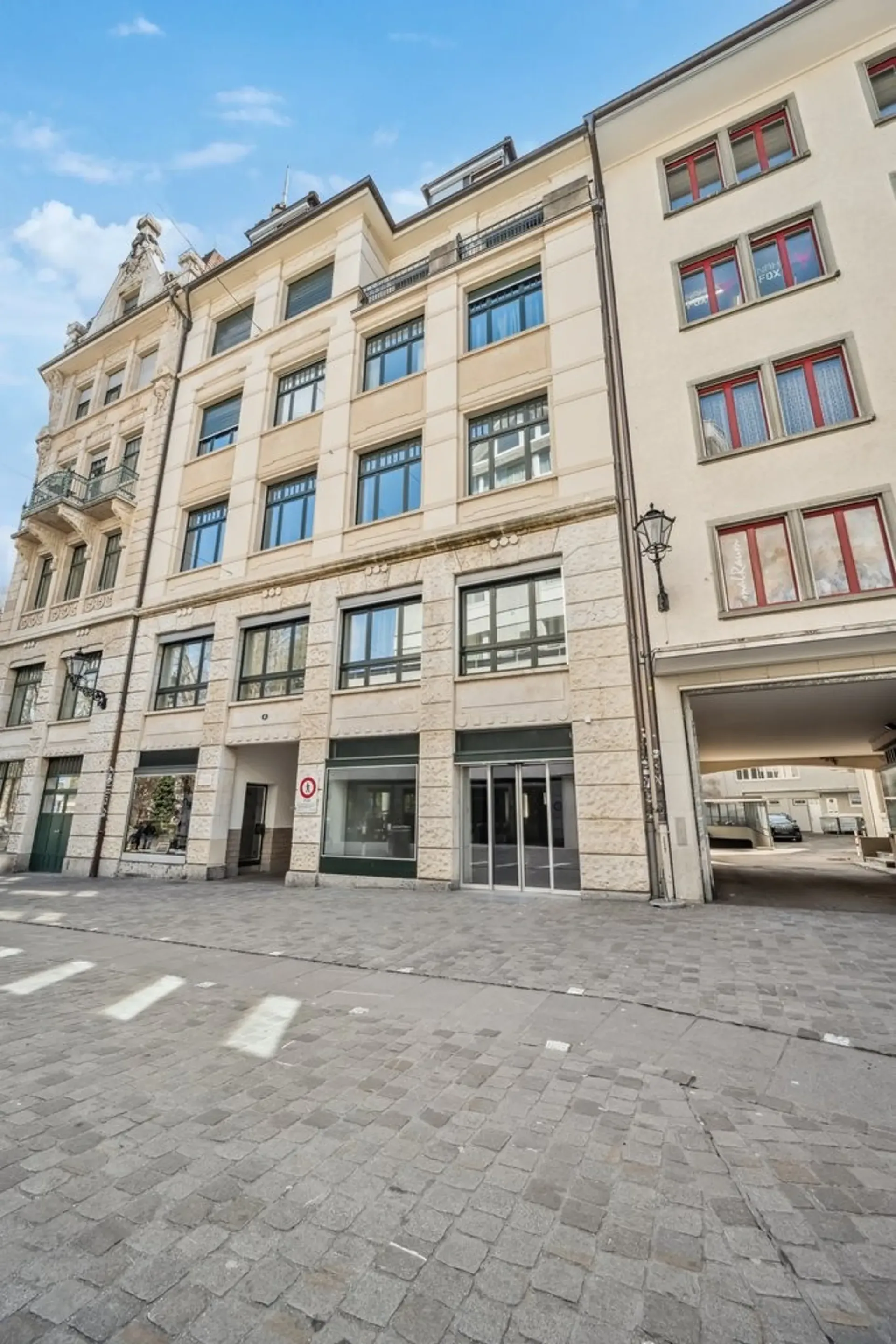 Commercial space for rent as a PopUp Store