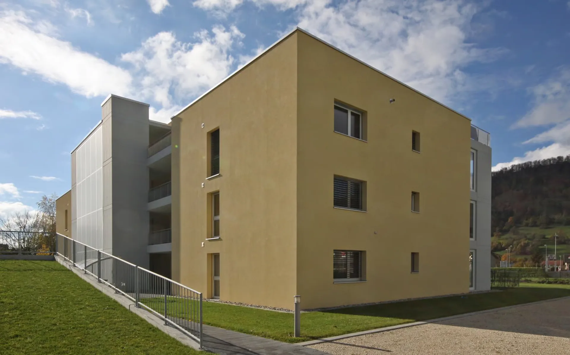 Einstellhallenplätze in Tiefgarage