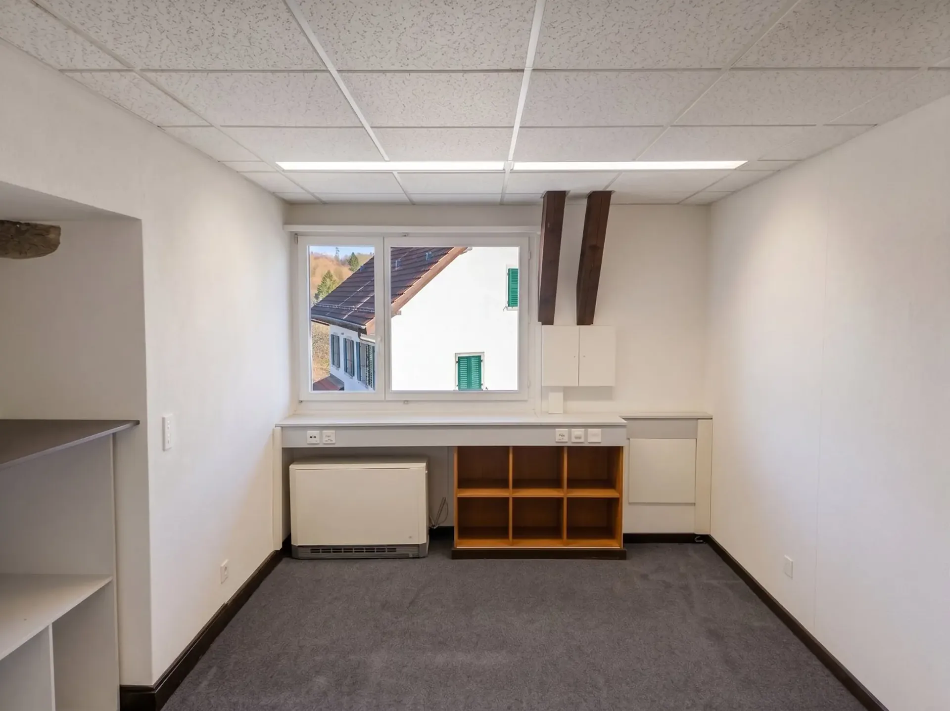 Günstige Büroflächen in der Dorfzone von Bergdietikon – ab sofort verfügbar