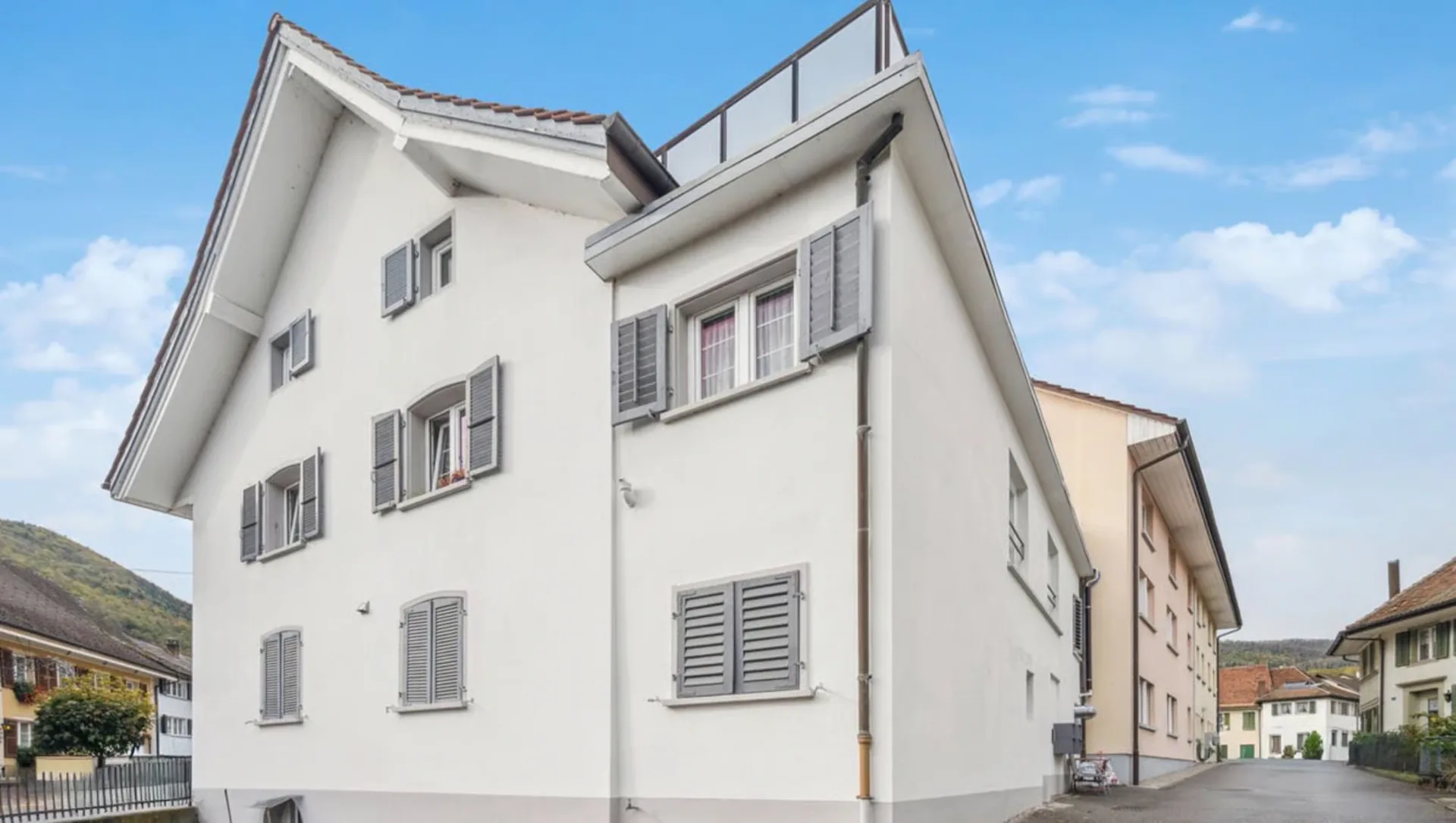 Local commercial sur une rue principale très fréquentée à Mümliswil