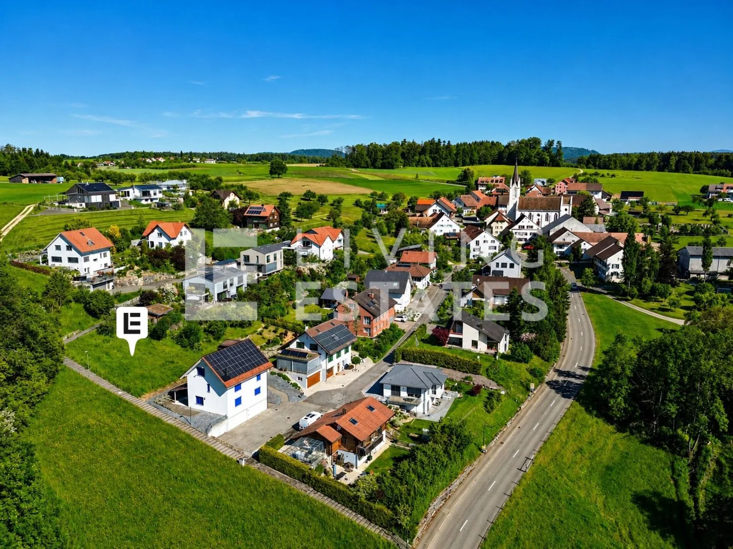 BAULAND ZWISCHEN NATUR UND WEITBLICK