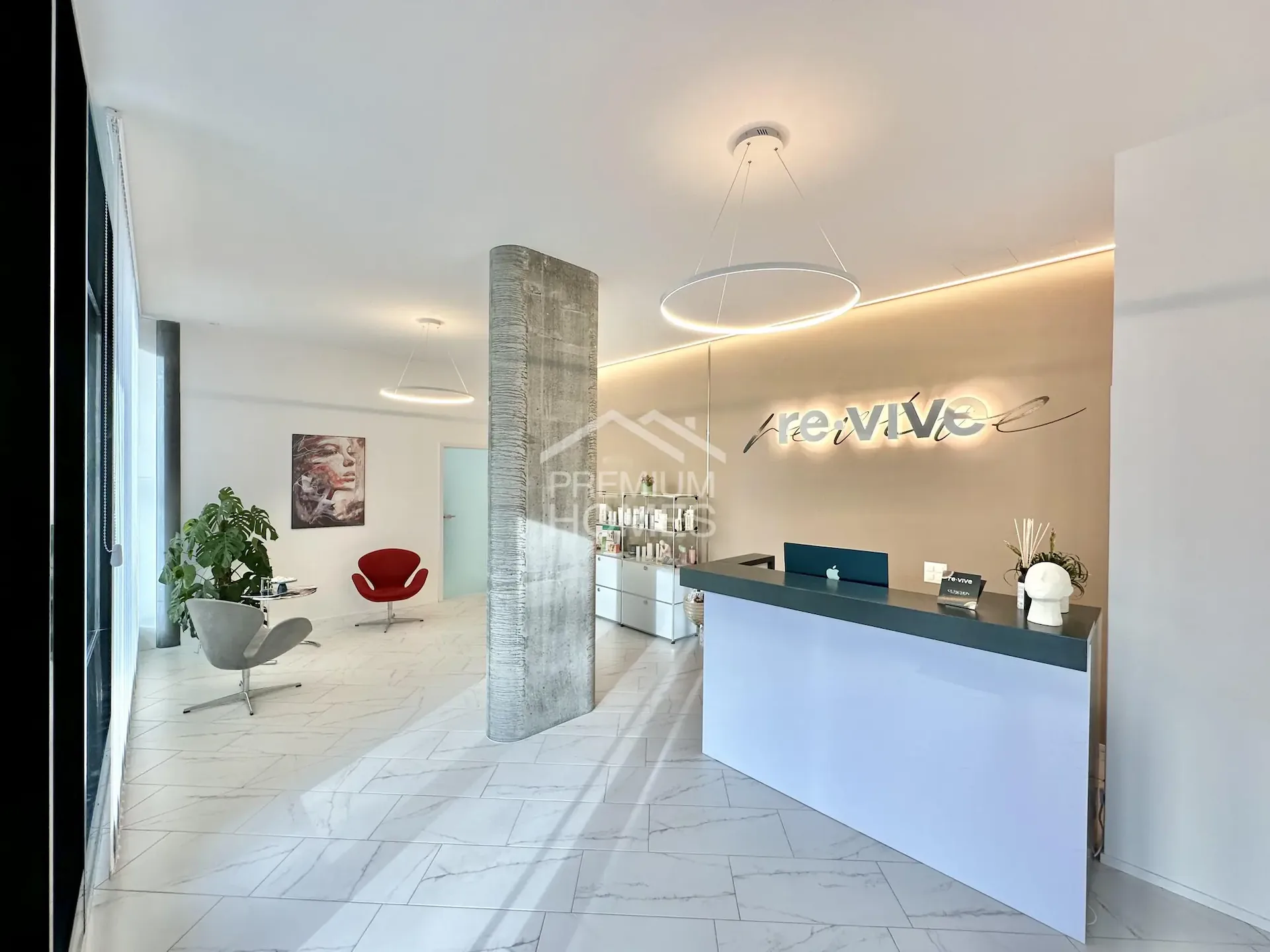 Moderner Salon an zentraler Lage