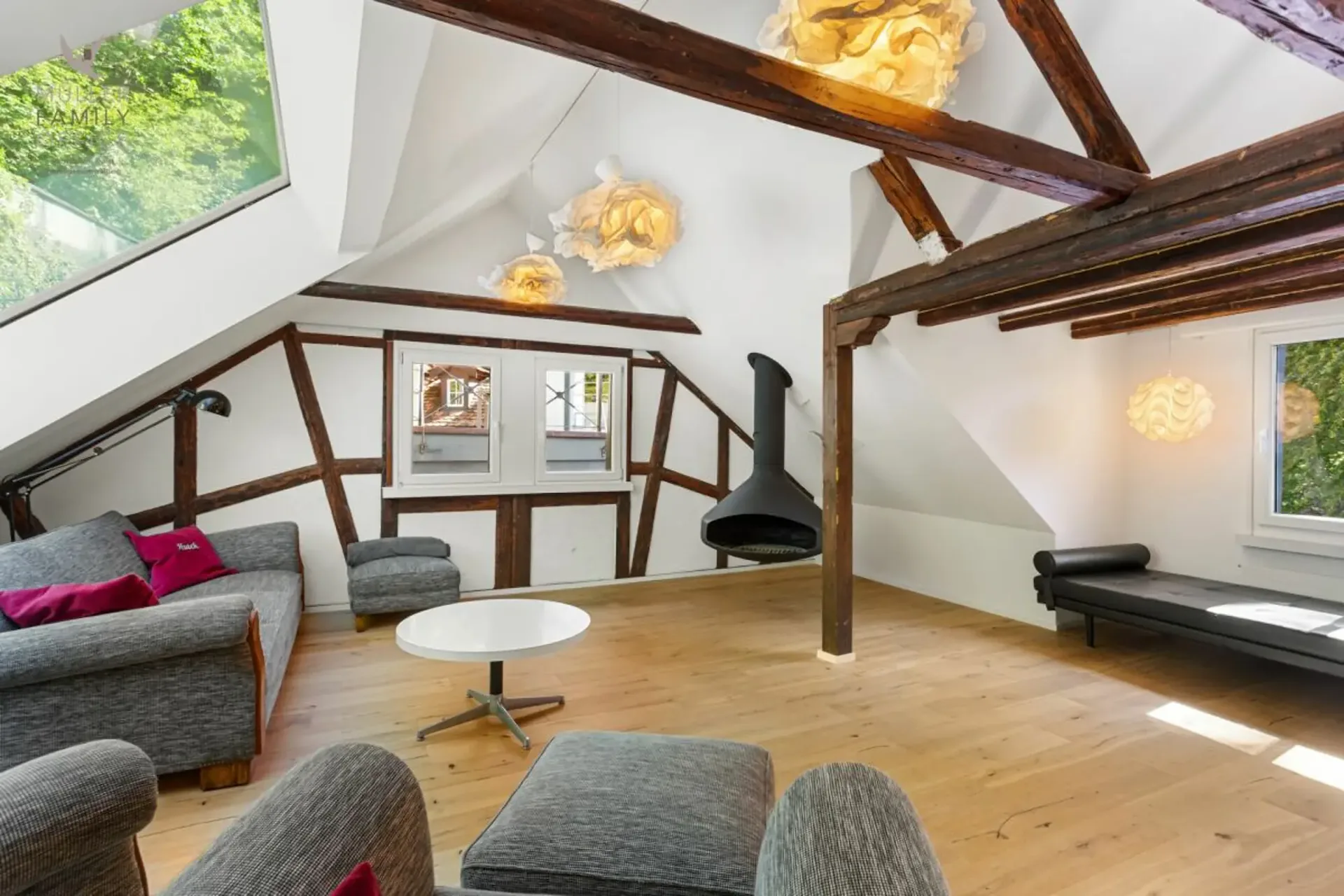 Urban single-family house with studio near the old town and Mühlenenschlucht