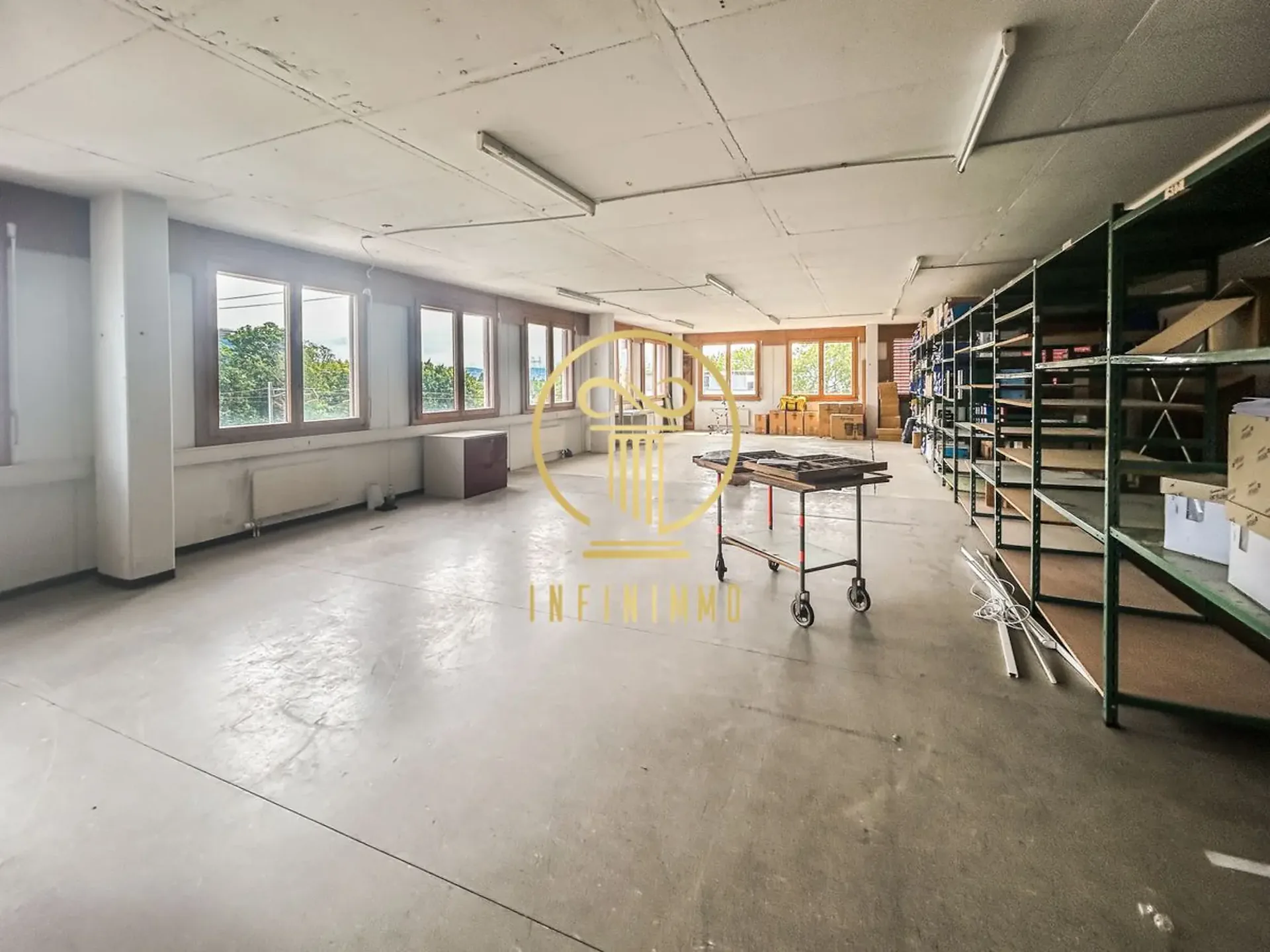 MORGES - Gewerbefläche von 175m2