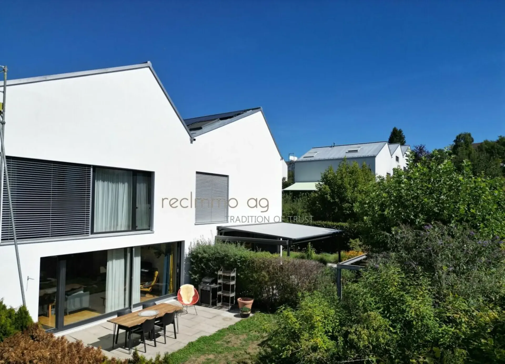 Grosszügiges 6.5-Zimmer-Familienhaus mit Garten in Obfelden