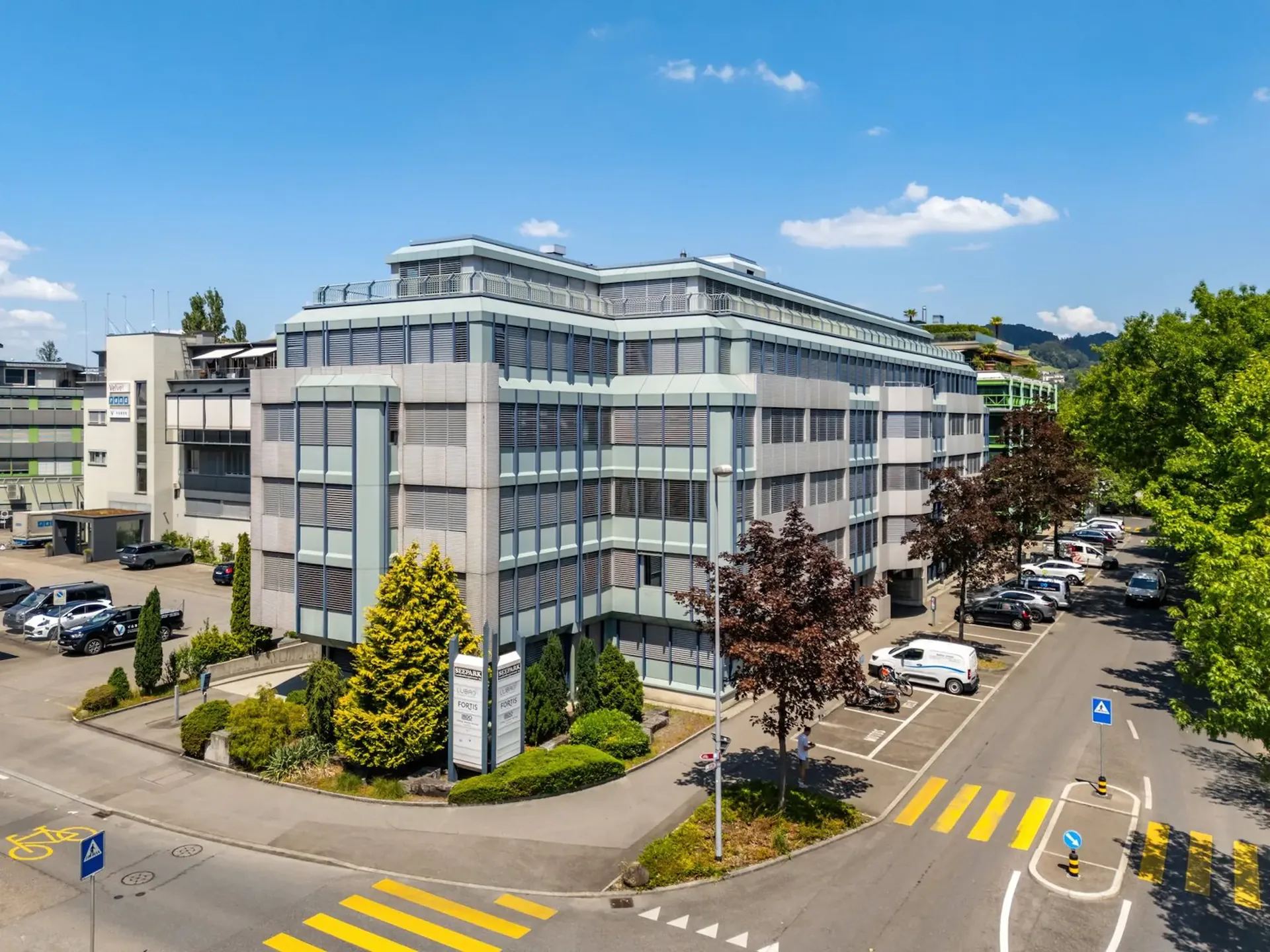 2293m2 Bürofläche im Stockwerkeigentum am Luzerner Alpenquai