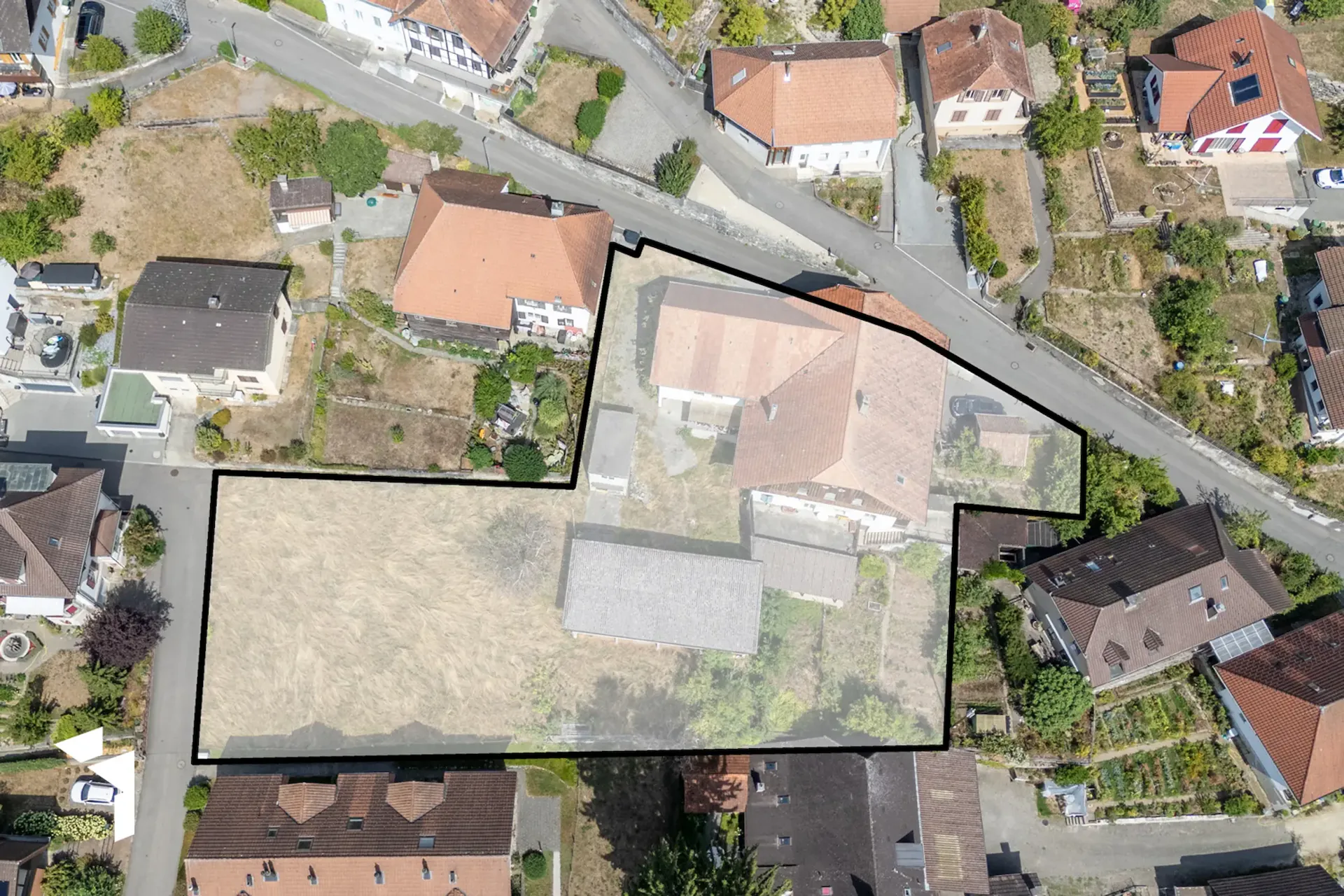 Baulandparzelle von 2'210m2 in bevorzugtem Wohnquartier