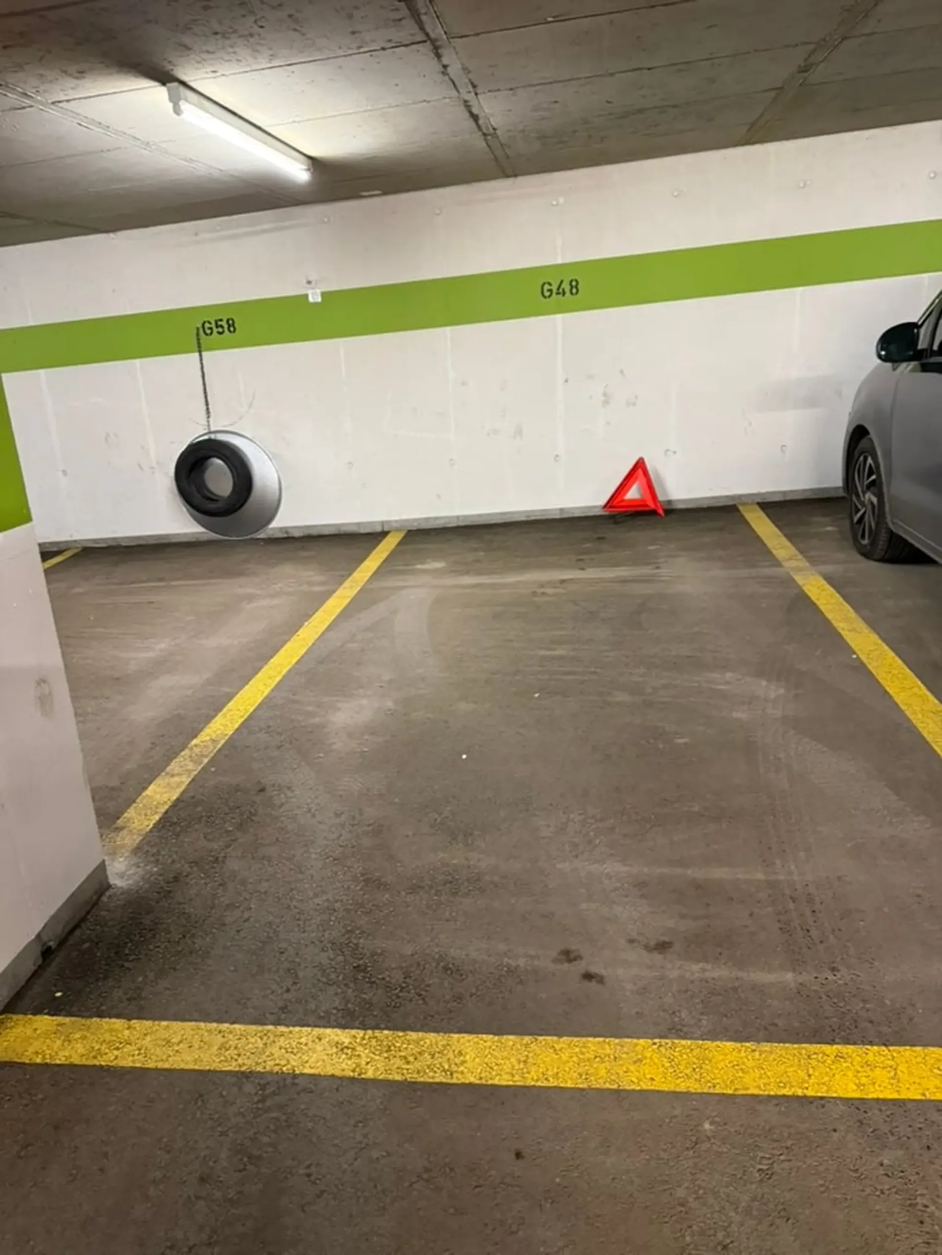 Verbier – Covered parking space, close to Médran