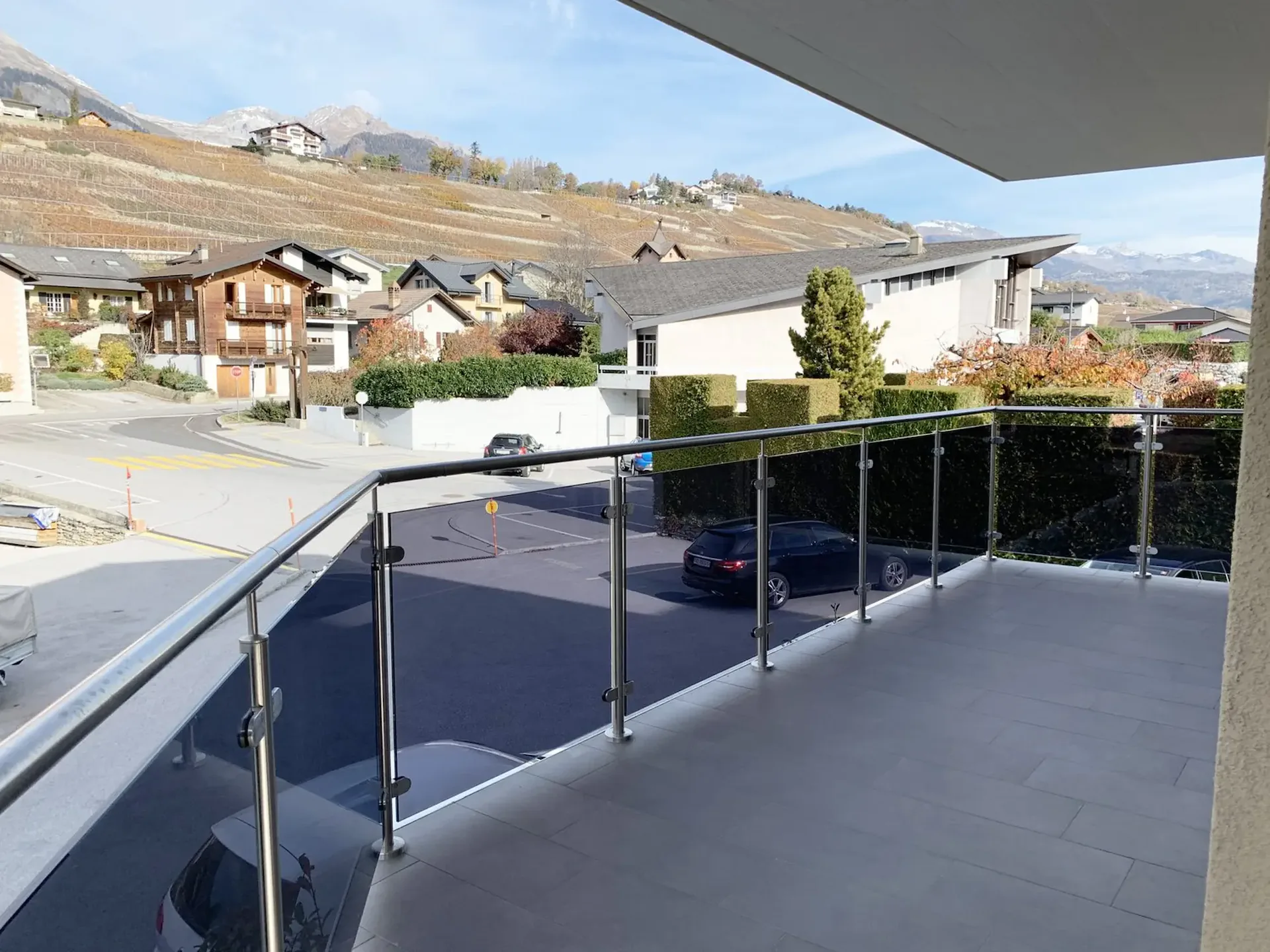 Champlan, 3.5-Zimmer-Wohnung im Herzen des Dorfes mit Parkplätzen