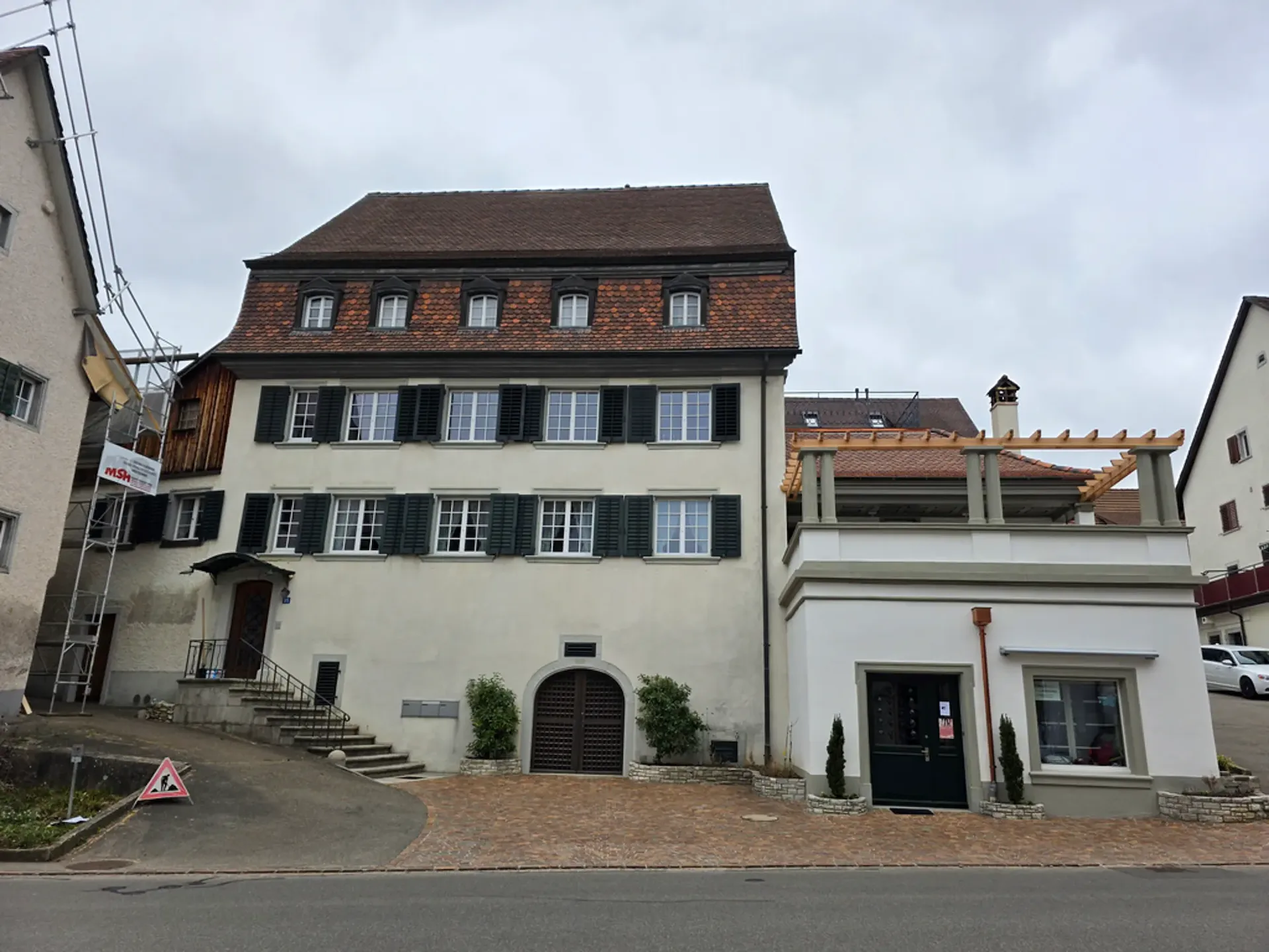 Sanierter Gewölbekeller mitten in Hallau