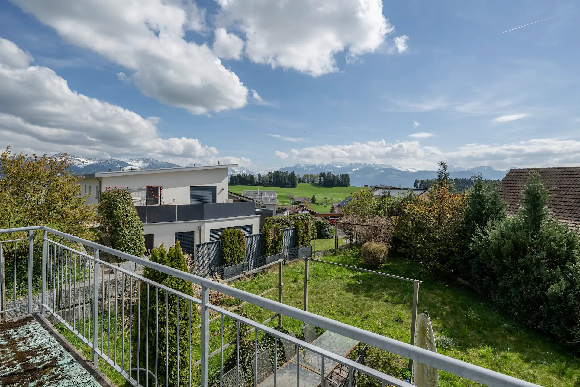 Casa soleggiata con spazio per nuove idee