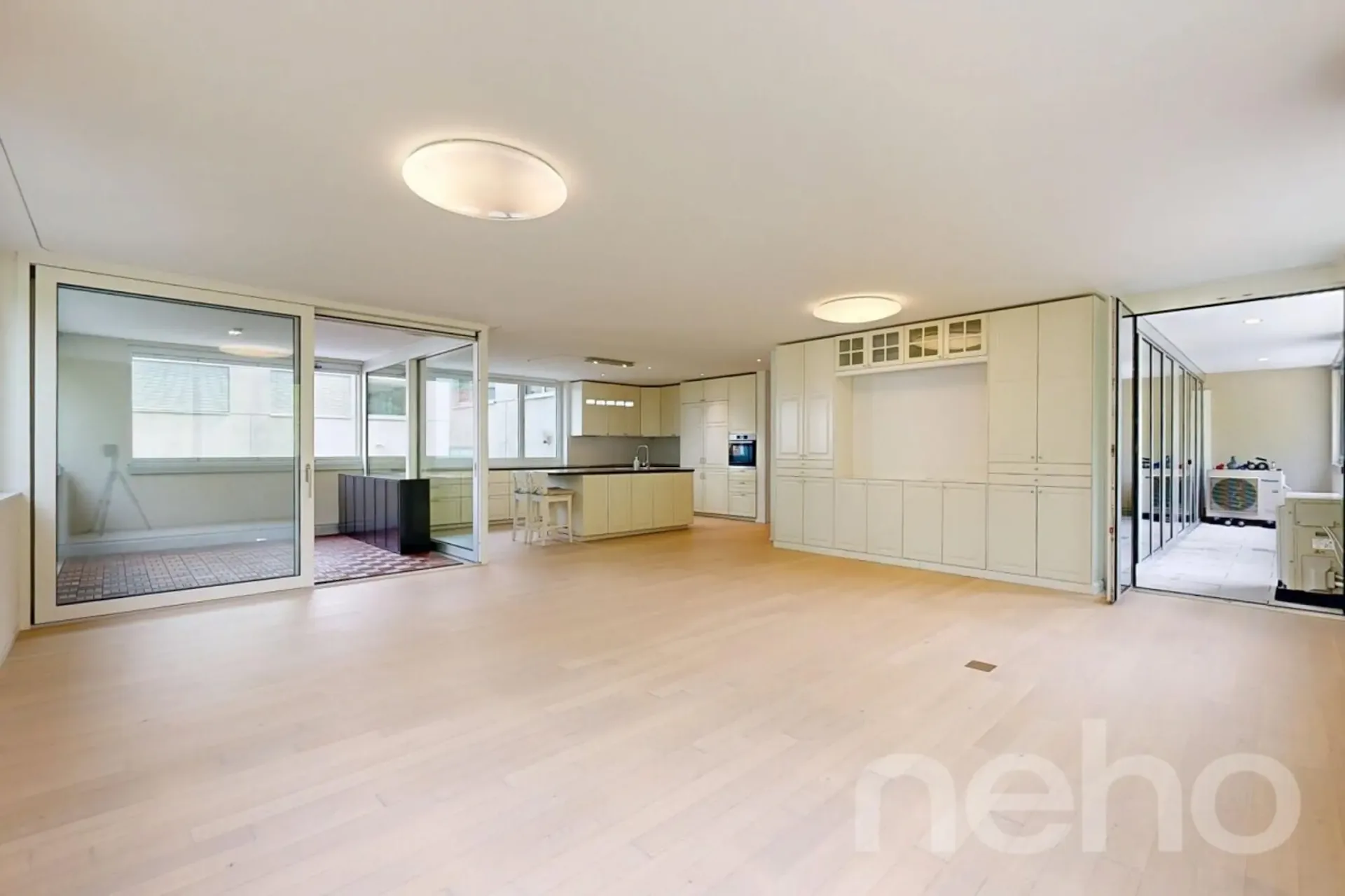 Habitation moderne avec beaucoup de lumière, d'espace et de qualité de vie